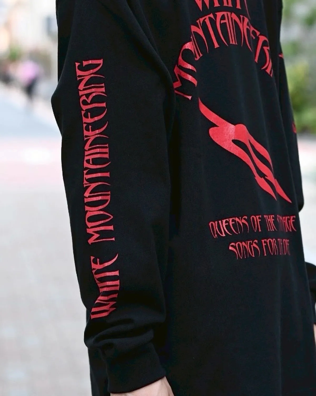 White Mountaineering / QOTSA SONGS FOR THE DEAF L/S T-SHIRT (BC2573508)