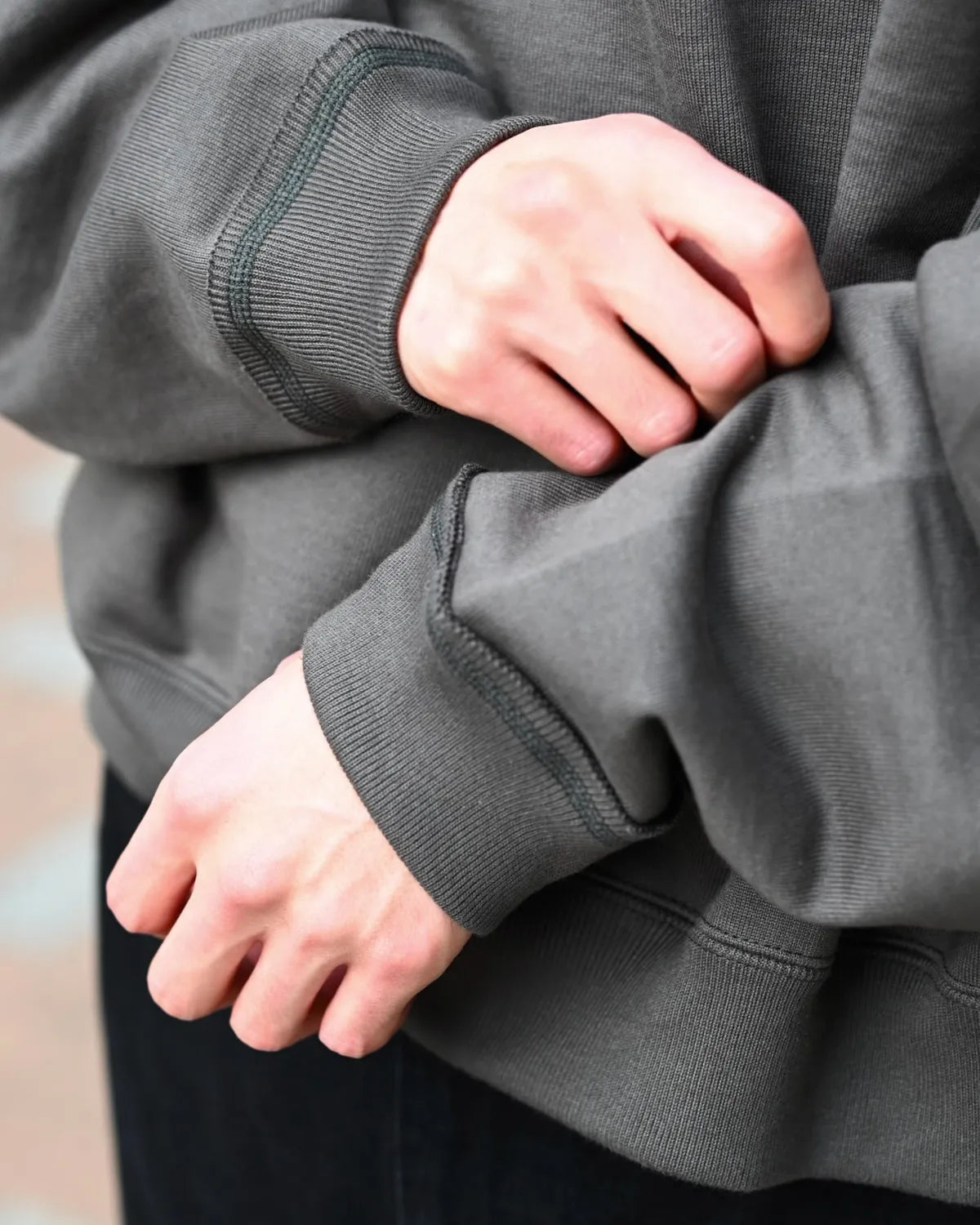 MARKAWARE / HUGE SHORT SWEAT (A25D03CS01C)