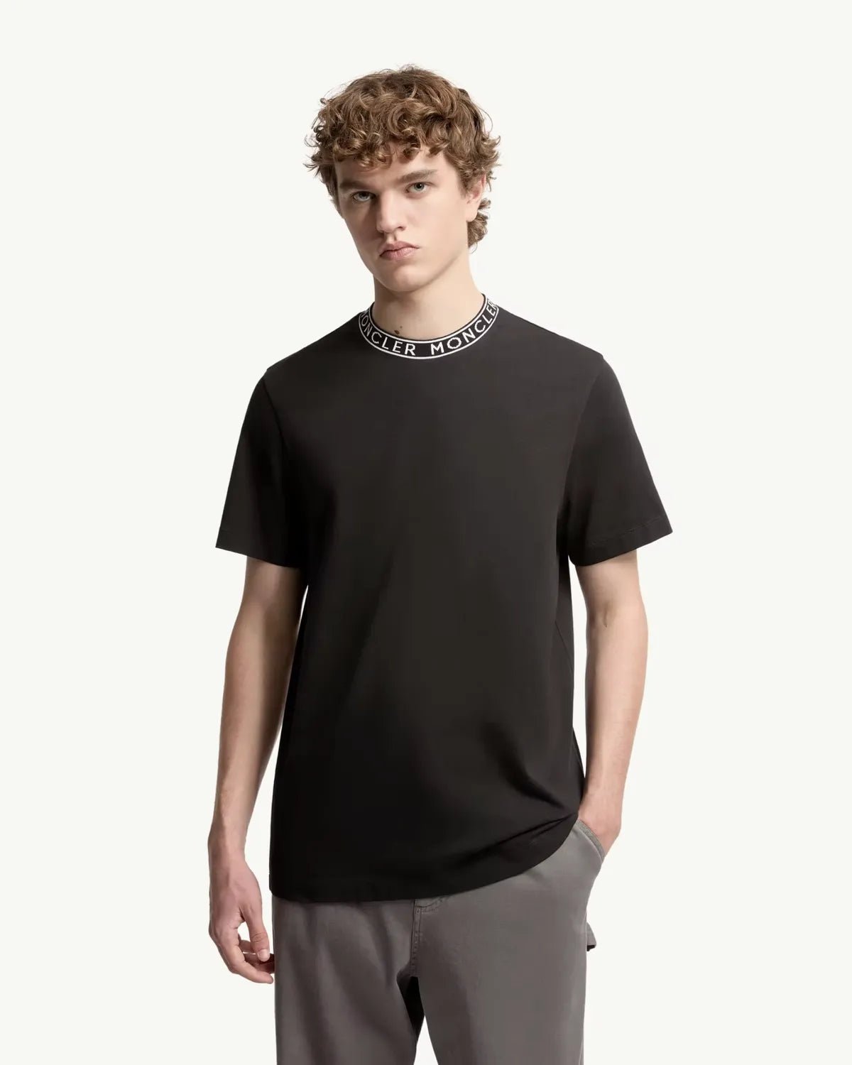 MONCLER / SS T-SHIRT (L10918C000318390T)