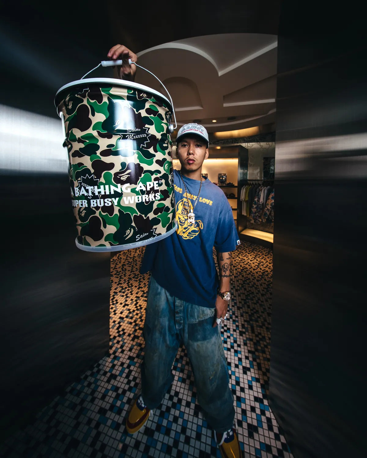 ©︎SAINT Mxxxxxx × A BATHING APE® / BAPE_CAN STOOL (SM-MK8-0000-C61)