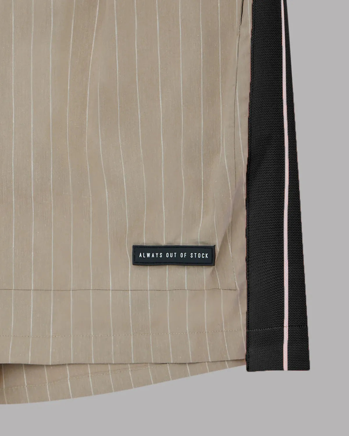 ALWAYS OUT OF STOCK / SIDE STRIPE LINEN TUCKED SHORTS (HA-026106232)