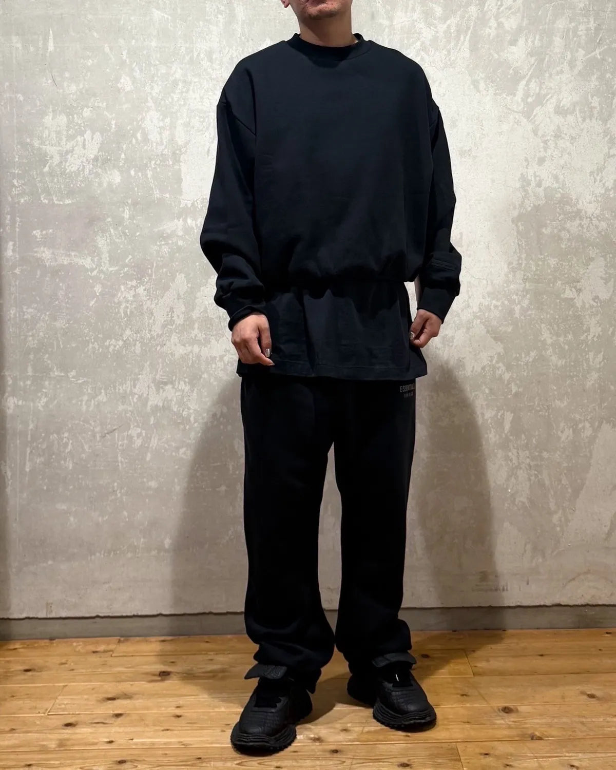 ESSENTIALS / CLASSIC FIT FLEECE CREWNECK (192SP252040F)