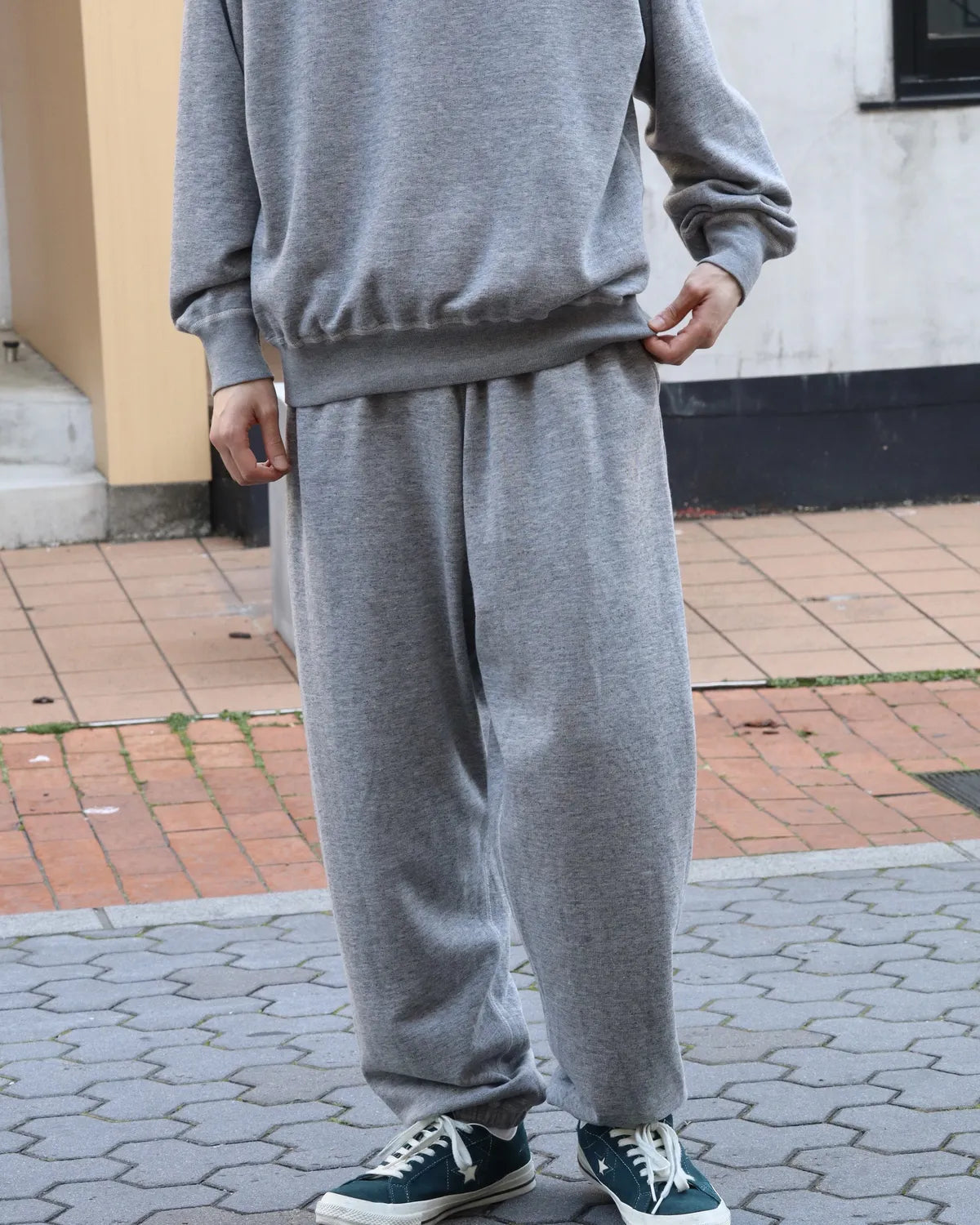 COMOLI / グレー裏毛 パンツ (D01-05047)