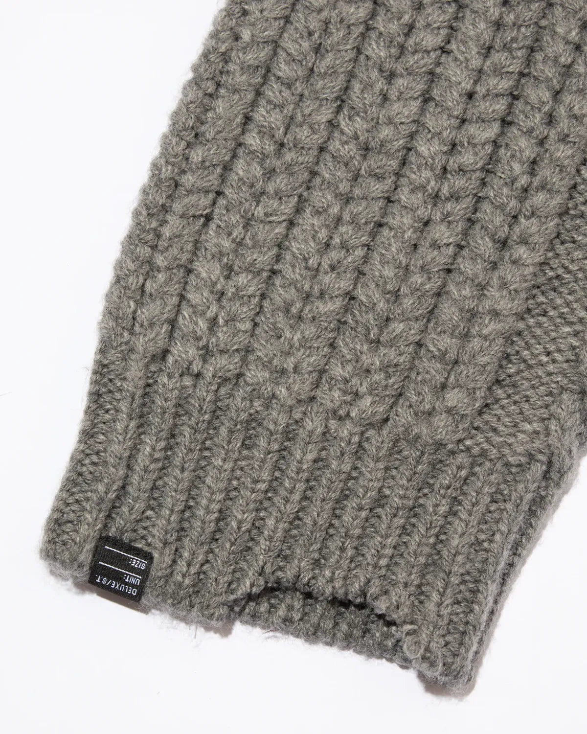 DELUXE / SAVAGE WAVES (25AD3217)