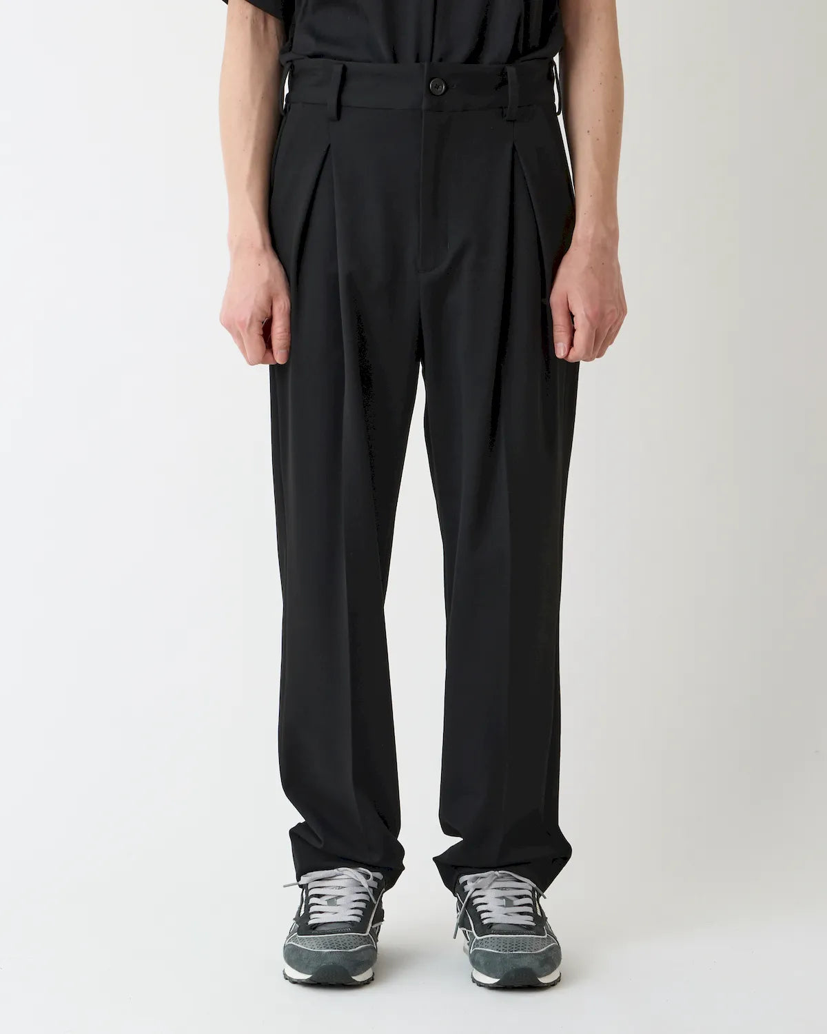 White Mountaineering / 2TUCK PANTS (WM2573411)