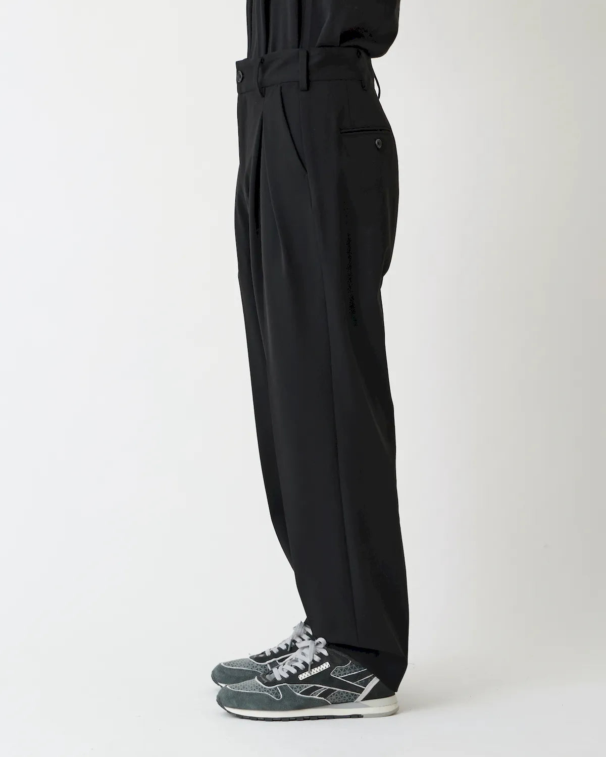 White Mountaineering / 2TUCK PANTS (WM2573411)