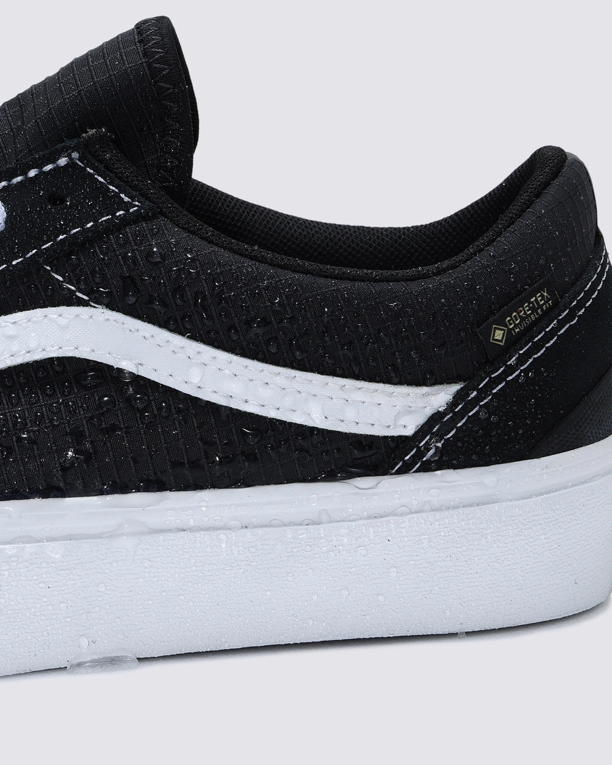 VANS / Old Skool GORE-TEX® (VN0009QGBPB)