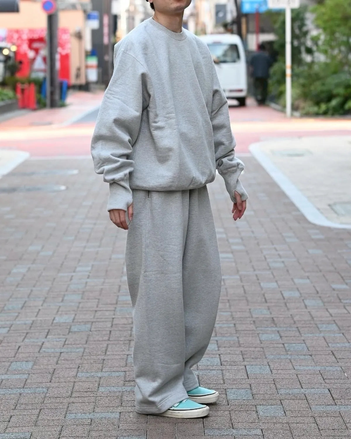 Unlikely / Unlikely Simple Sweat Crew "RESERVE" (U25F-13-0005)