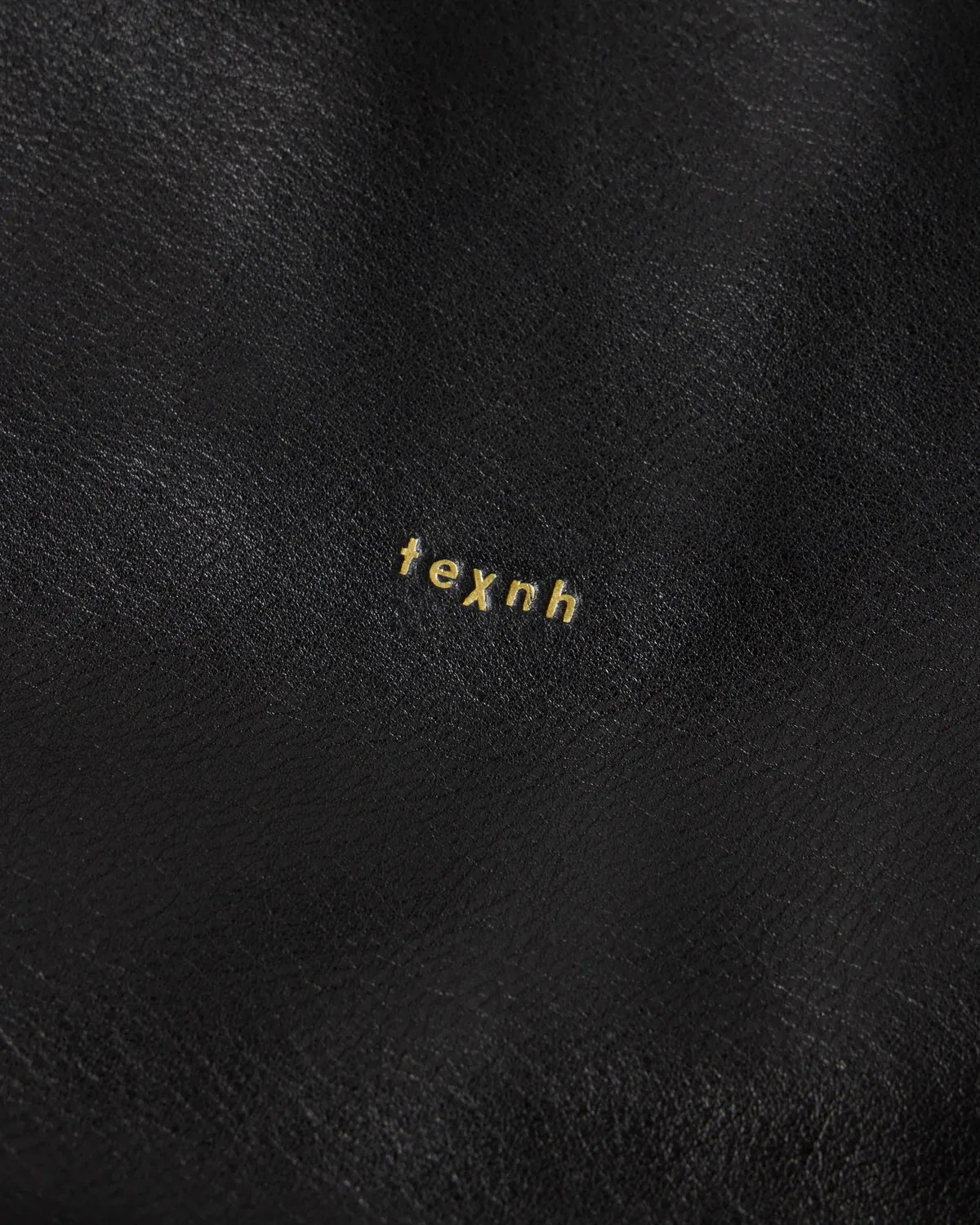 texnh / TRIANGLE KNAPSAC (B14-00323-L)