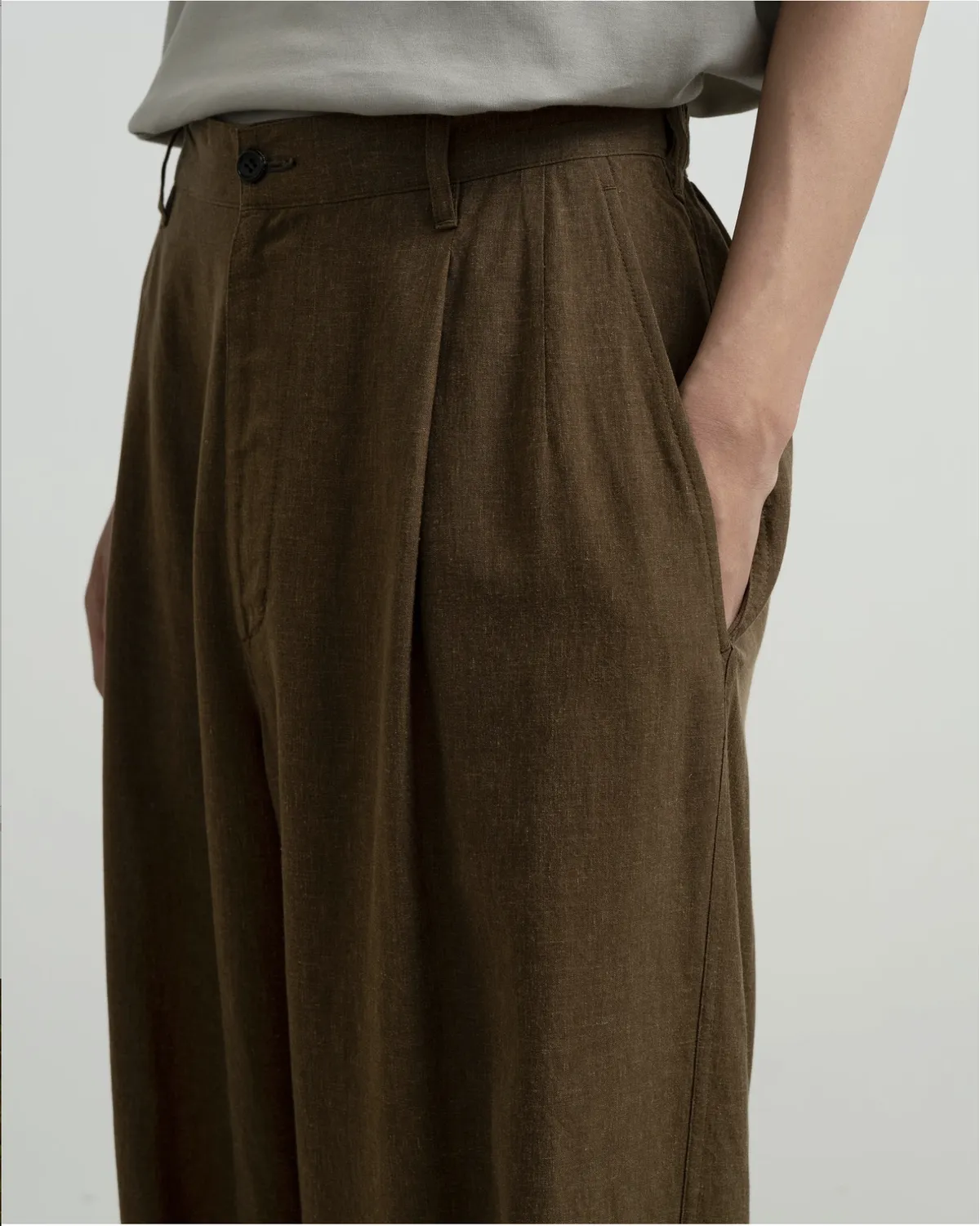 Graphpaper / Linen Cupro Oversized Slacks (GM263-40311)