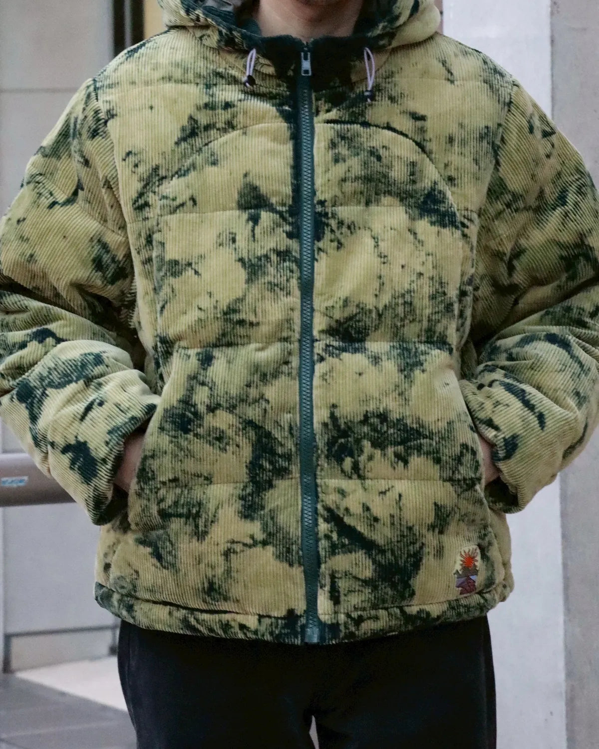 BRAIN DEAD / BLEACHDYED DIMENSION PUFFER JACKET (008004533FW25)