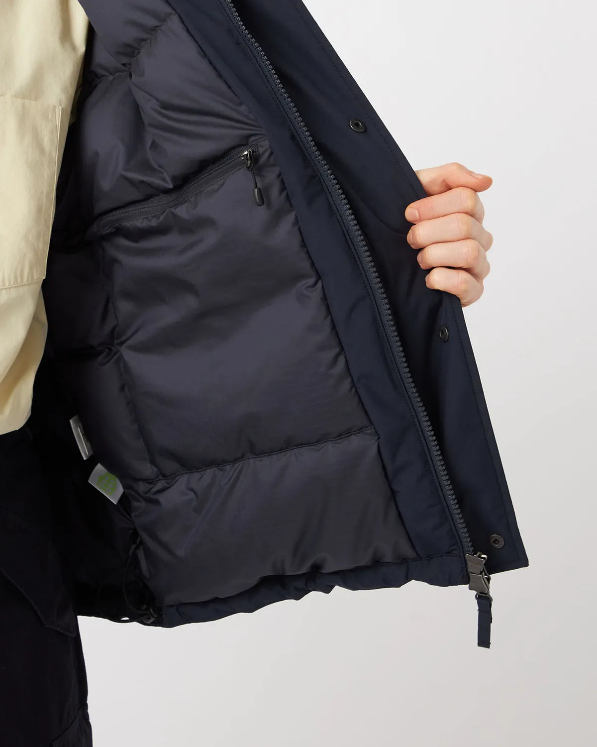 nanamica / GORE-TEX Short Down Jacket (S25FA058)