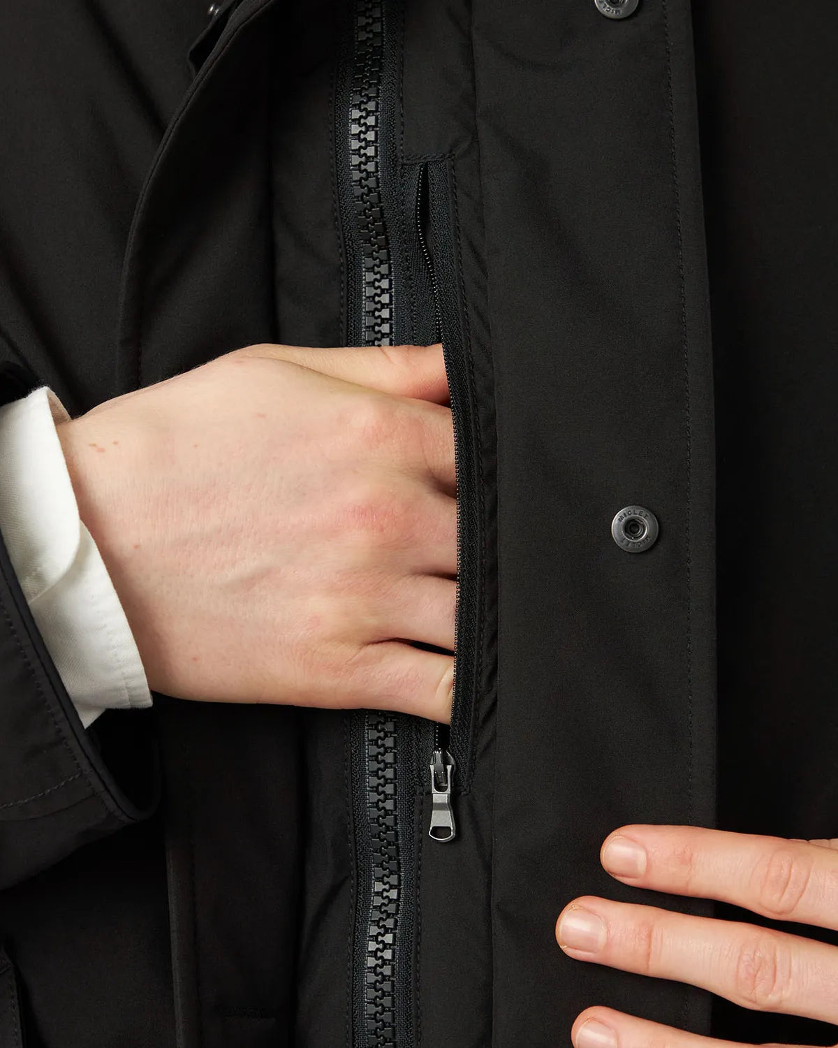 nanamica / GORE-TEX Down Coat (S25FB059)