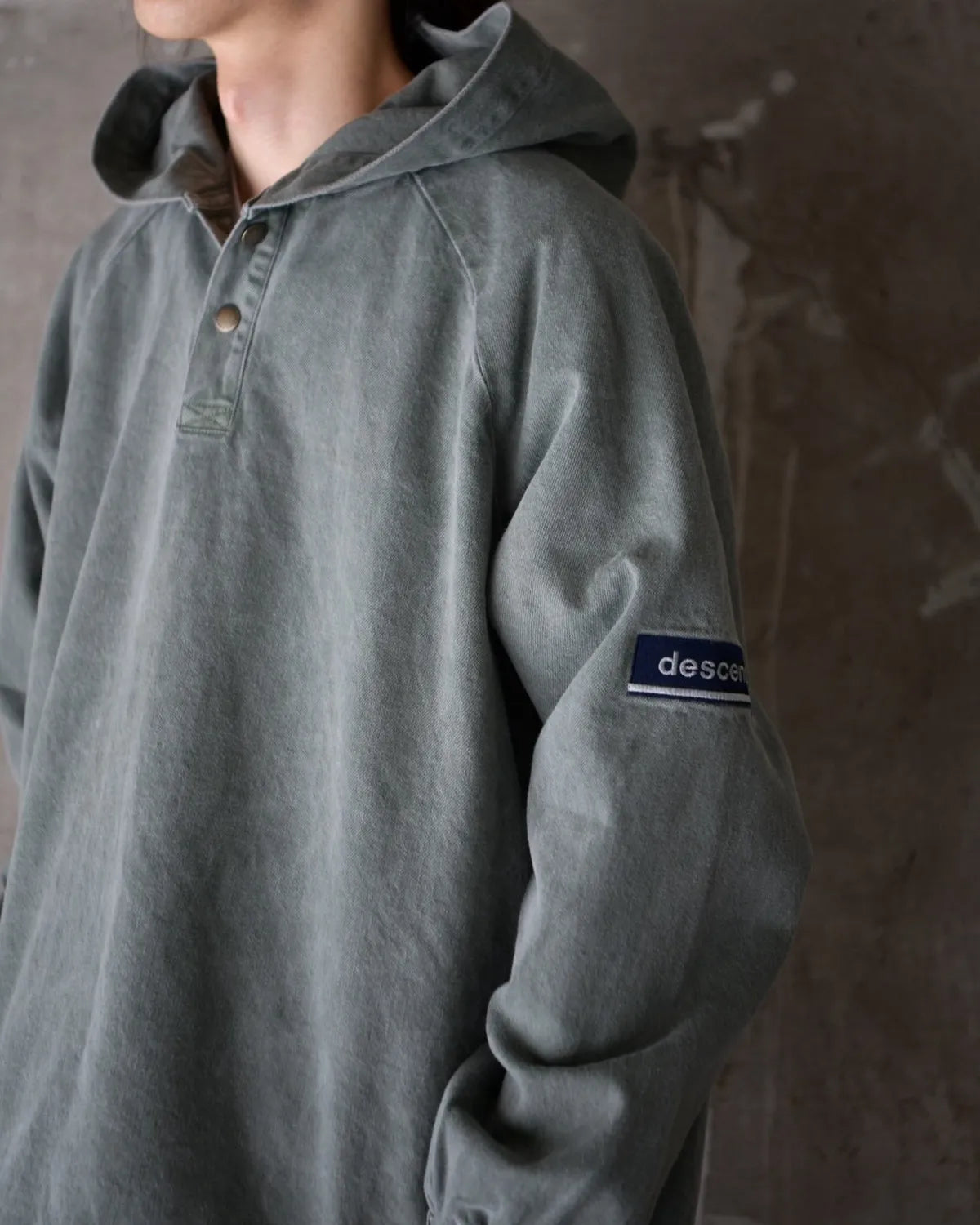DESCENDANT / MOLE HOODED LS SHIRT PIGMENT DYE (262WVDS-SHM04)