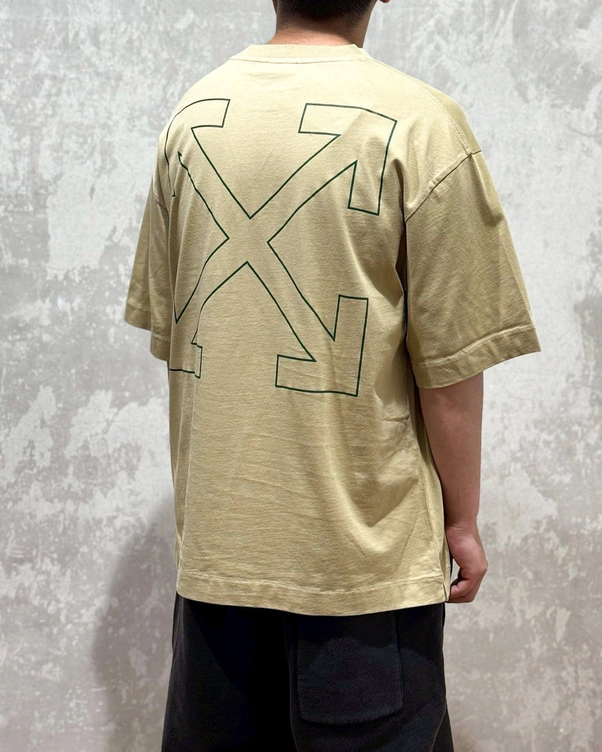 Off-White™ / BANKNOTE ARROW SKATE S/S TEE (OMAS25-RTW0056)
