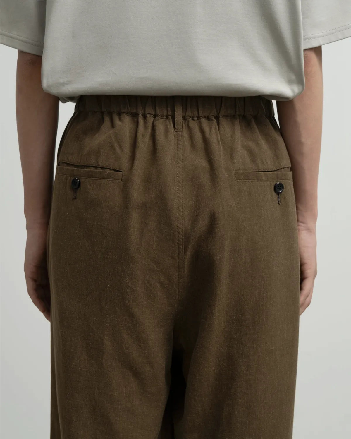 Graphpaper / Linen Cupro Oversized Slacks (GM263-40311)