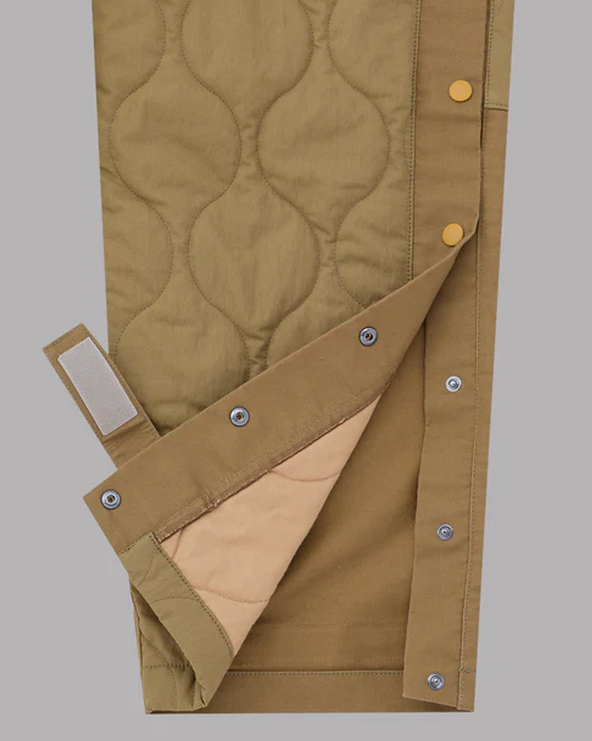 ALWAYS OUT OF STOCK / QUILTED SIDE BUTTON TROUSERS (HA-025206125)