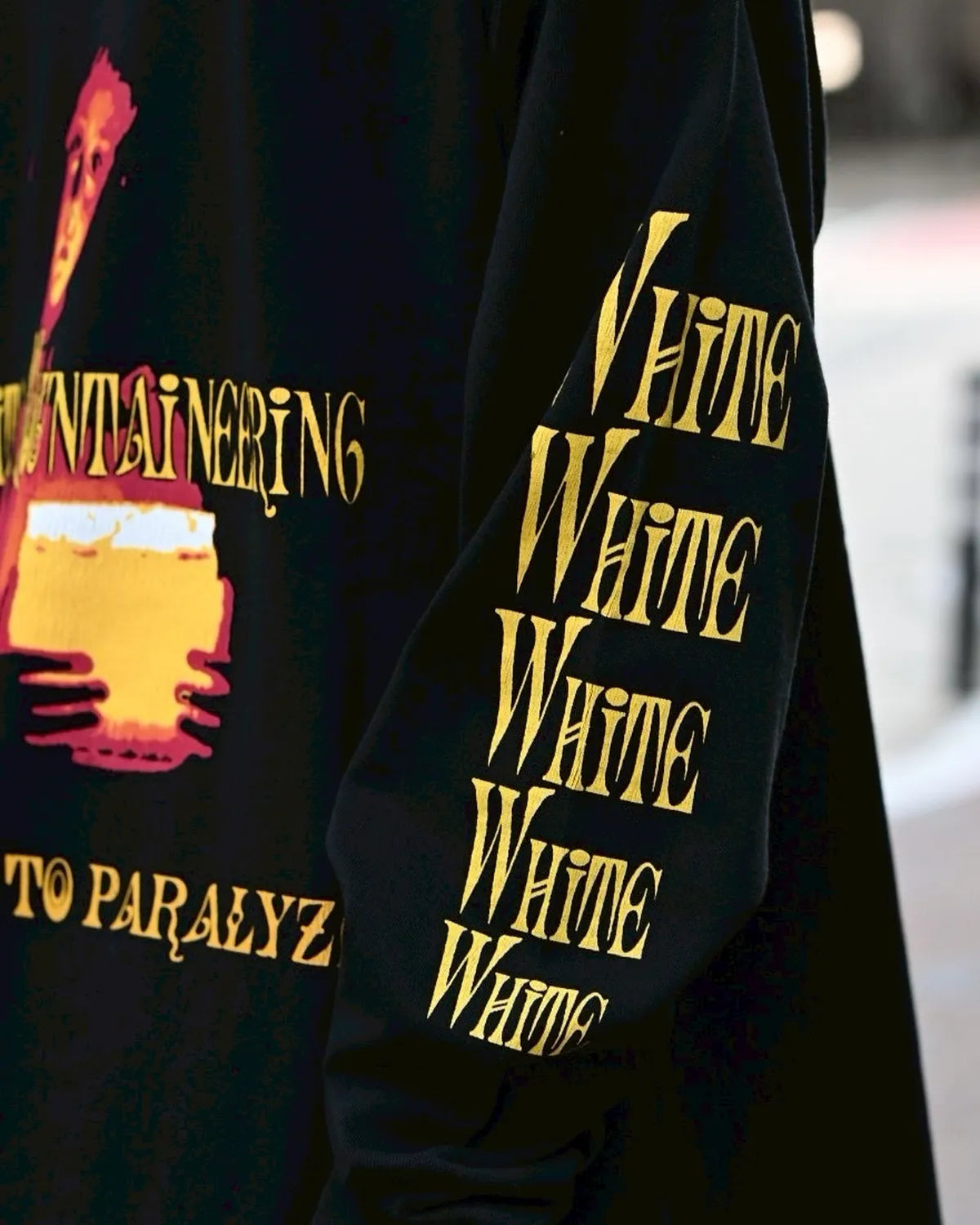 White Mountaineering / QOTSA LULLABIES TO PARALYZE L/S T-SHIRT (BC2573507)