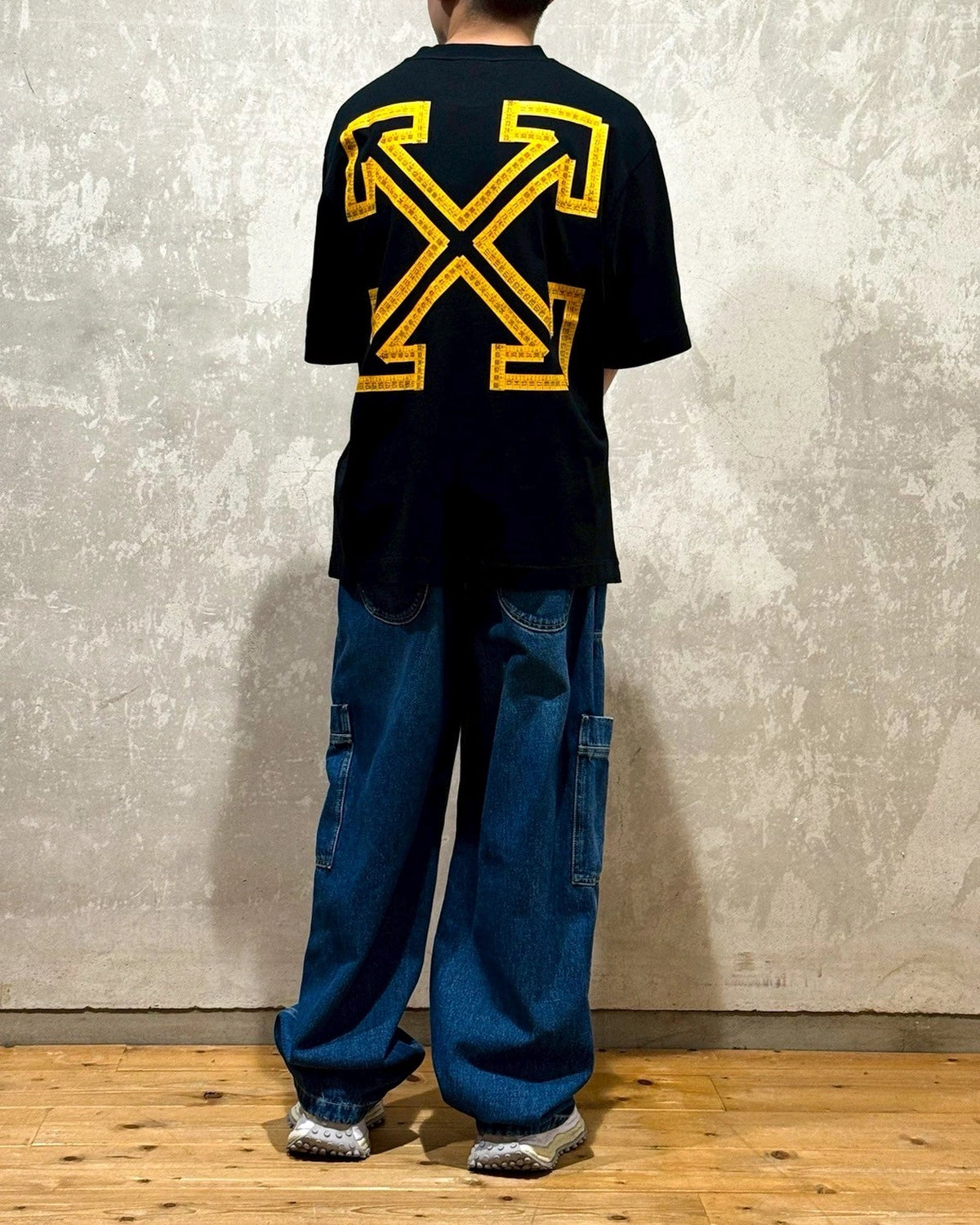 Off-White™ / TAPE ARROW SKATE S/S TEE (OMAS25-RTW0058)