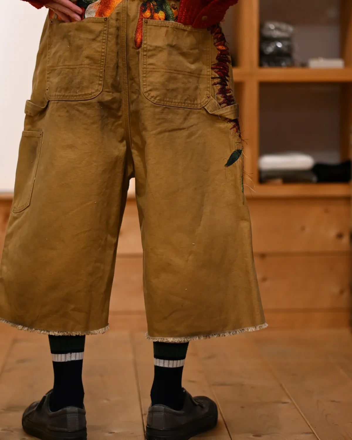 doublet / VEGETAMLE EMBROIDERY CUT-OFF PANT (26SS19PT350)