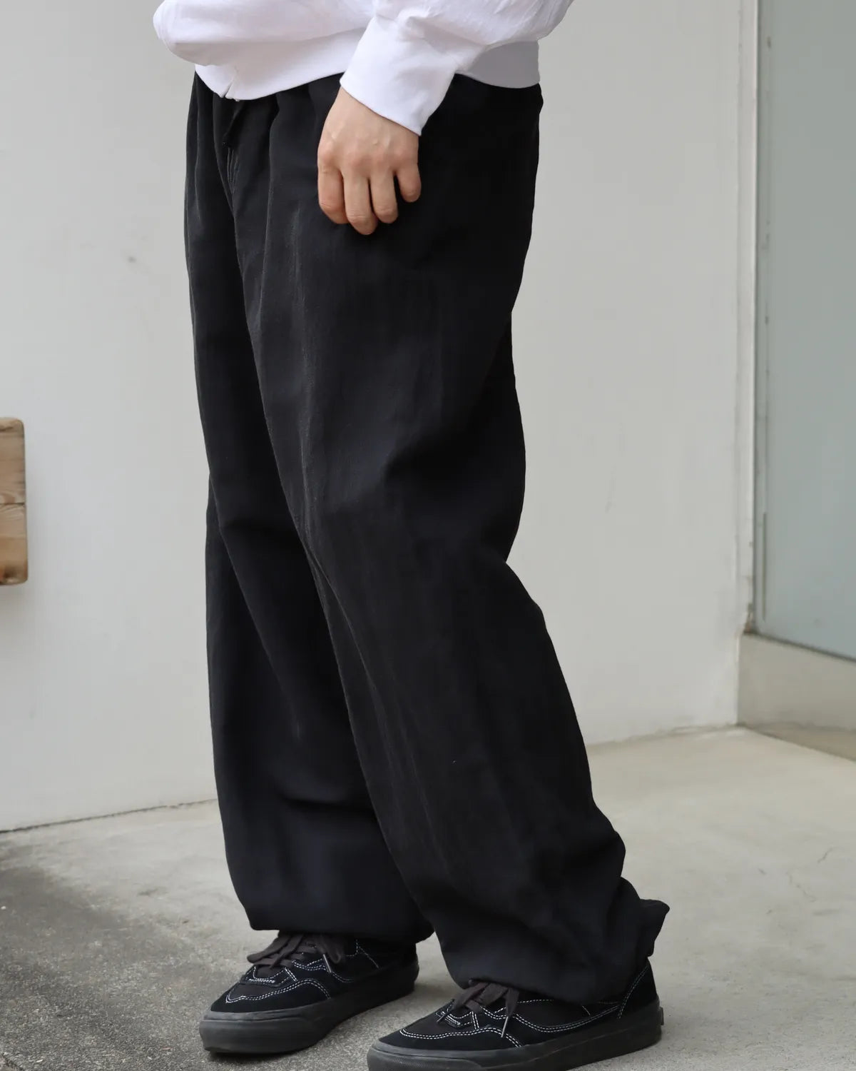 COMOLI / シルクコットン ドローストリングパンツ (D01-03019)