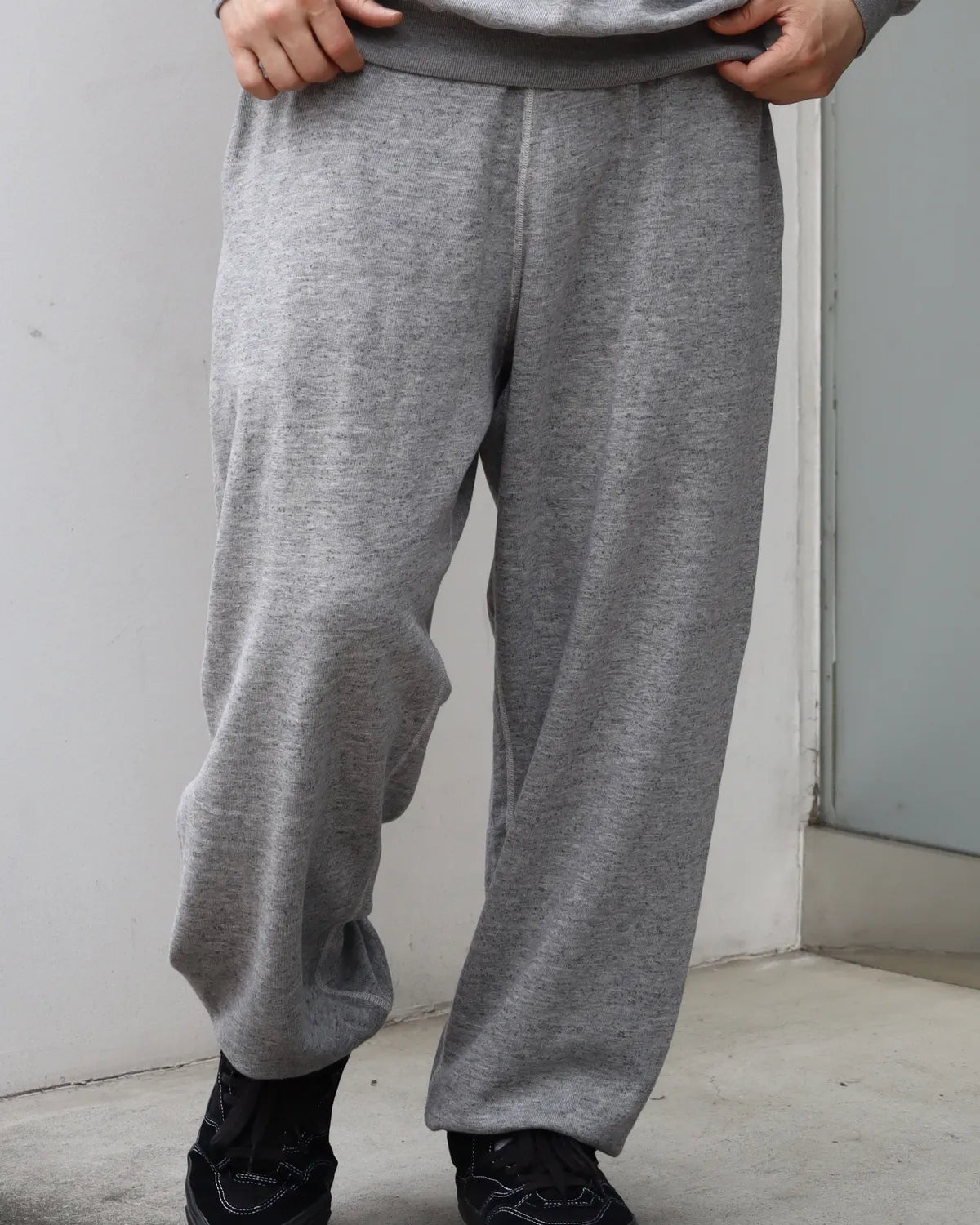 COMOLI / グレー裏毛 パンツ (D01-05047)