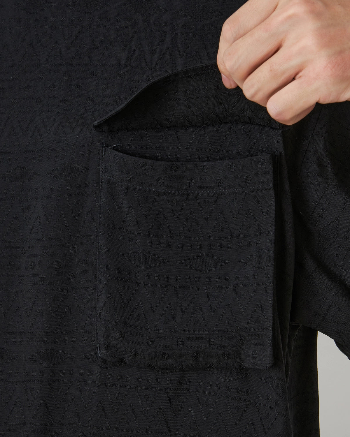 White Mountaineering / JACQUARD CREWNECK SHIRT (WM2571109)
