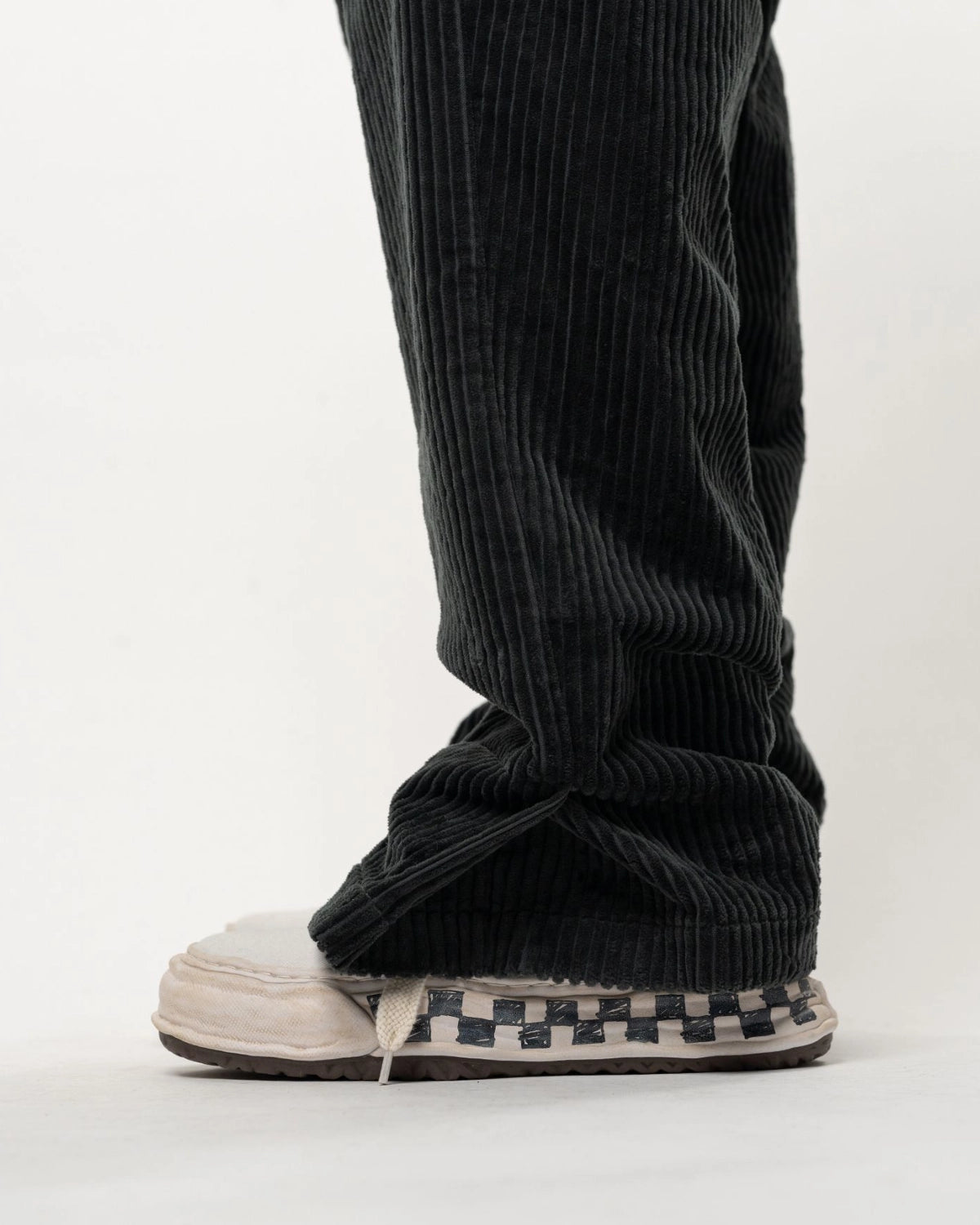 Maison MIHARA YASUHIRO / Folded Corduroy Pants (A17PT034)