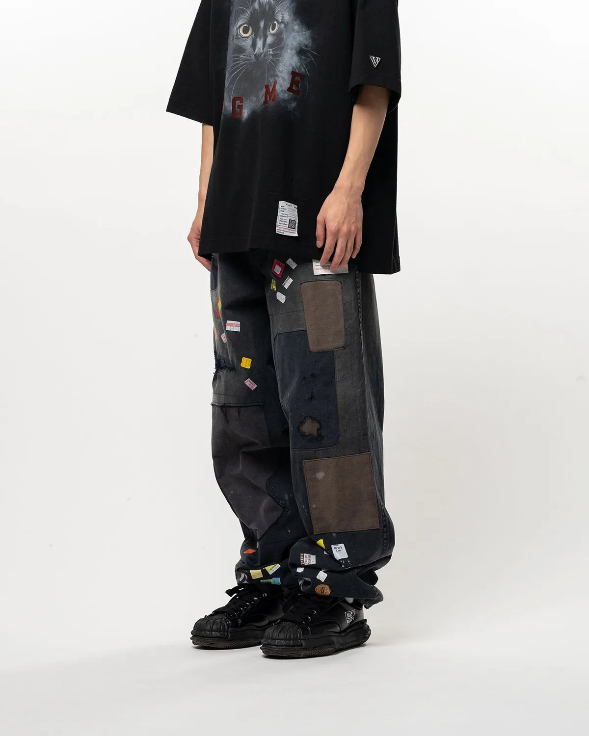 Maison MIHARA YASUHIRO / Price Tag Sticker Print Repaired Pants (A17PT053)