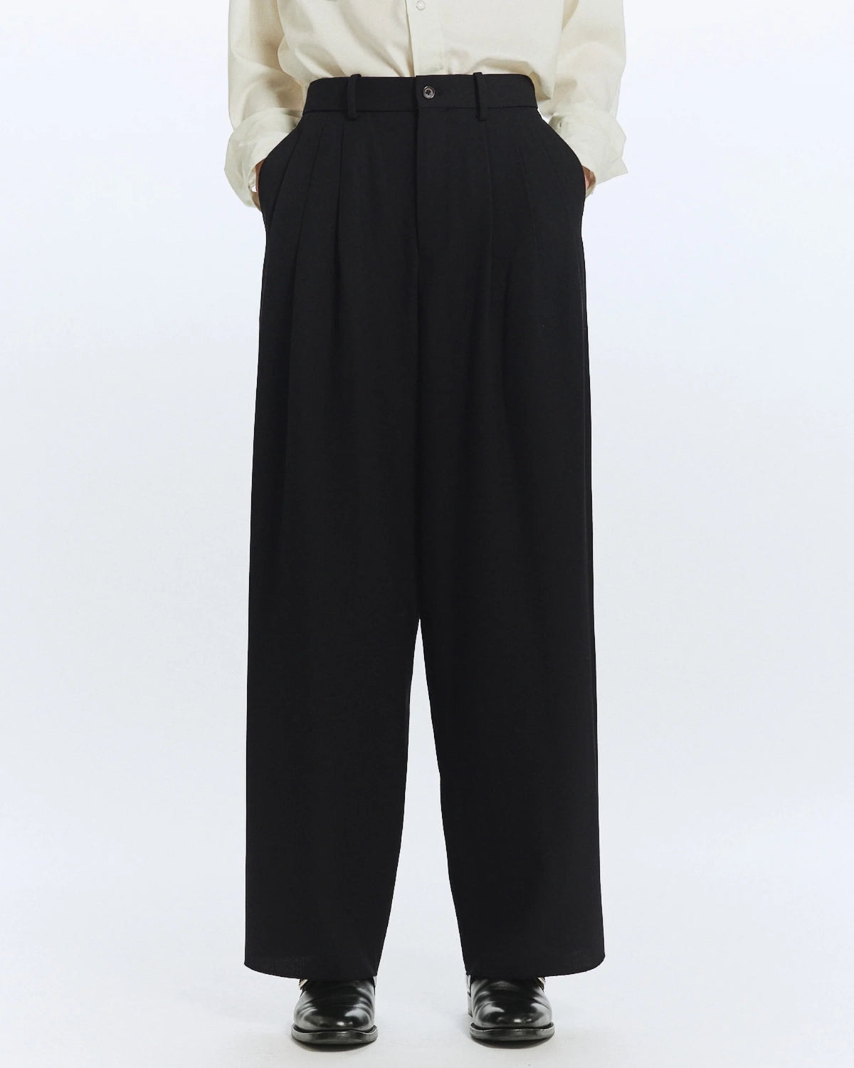 MARKAWARE / Organic Wool Survival Cloth® Triple Pleated Wide Trousers (A25C06PT02C)