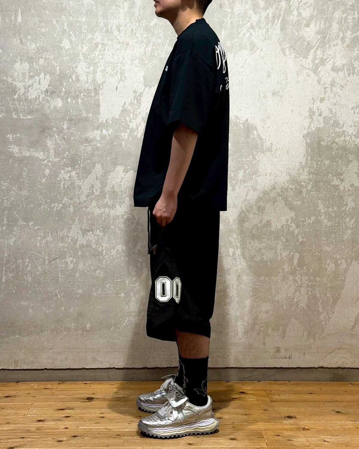 Off-White™ / SCRIPT SKATE S/S TEE (OMAS25-RTW0035)