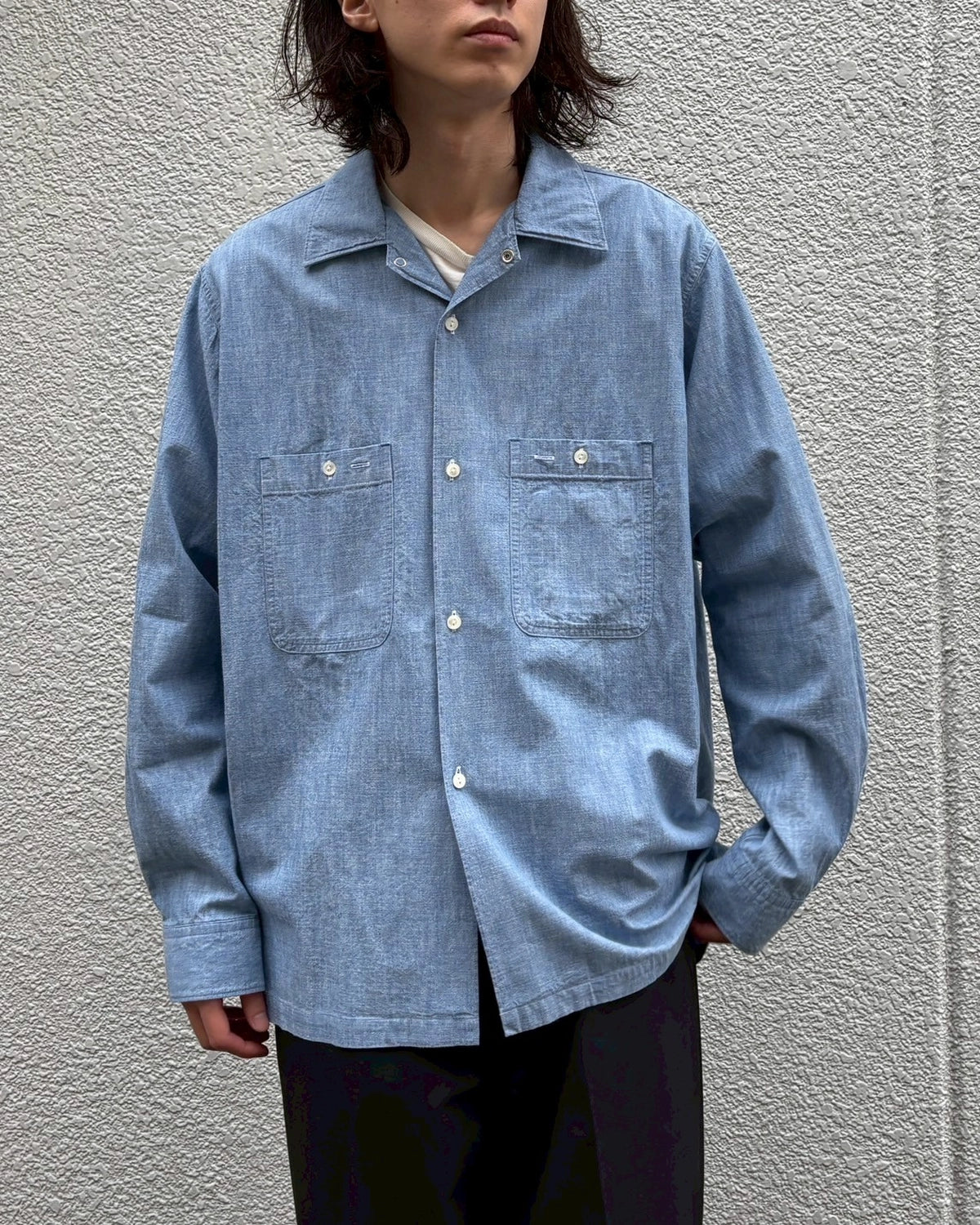 Unlikely / Unlikely Open Collar Work Chambray with Flower (U25S-11-0002)