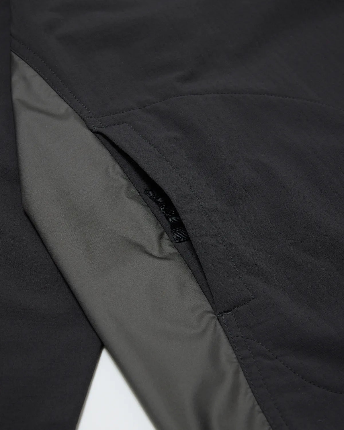 BAL / STORMFLEECE V NECK PULLOVER (BAL-2215)