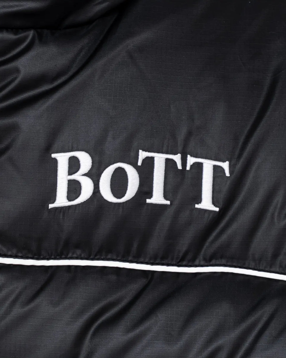 BoTT / B Logo Hooded Down Jacket