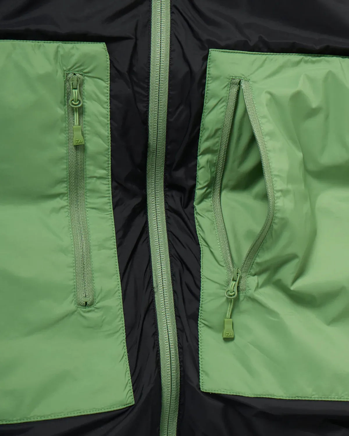 DAIWA PIER39 / TECH REVERSIBLE CLIMBERS PUFF VEST (BW-23025W)
