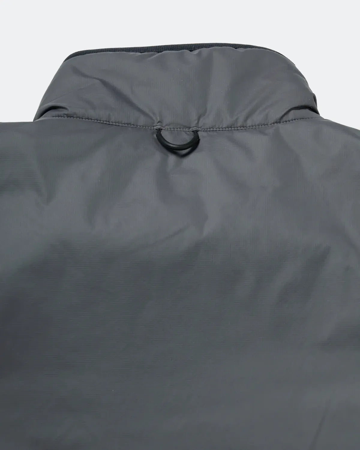DAIWA PIER39 / TECH REVERSIBLE PULLOVER PUFF JACKET (BW-62025W)