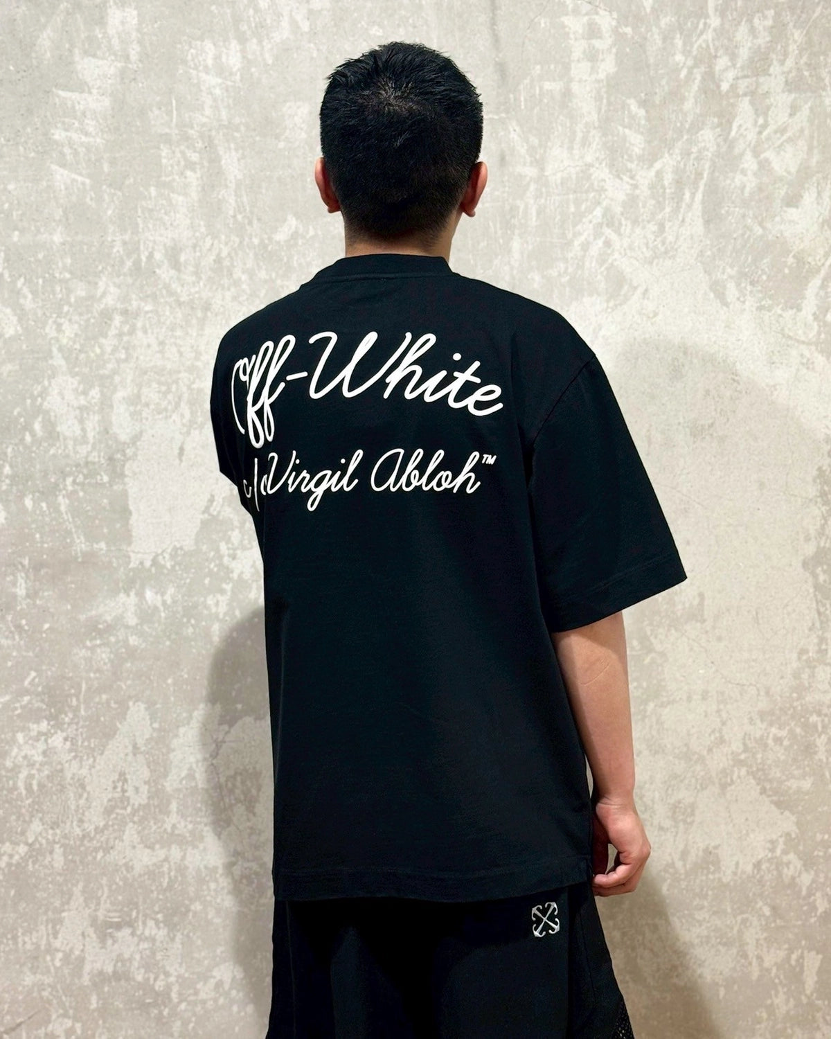 Off-White™ / SCRIPT SKATE S/S TEE (OMAS25-RTW0035)