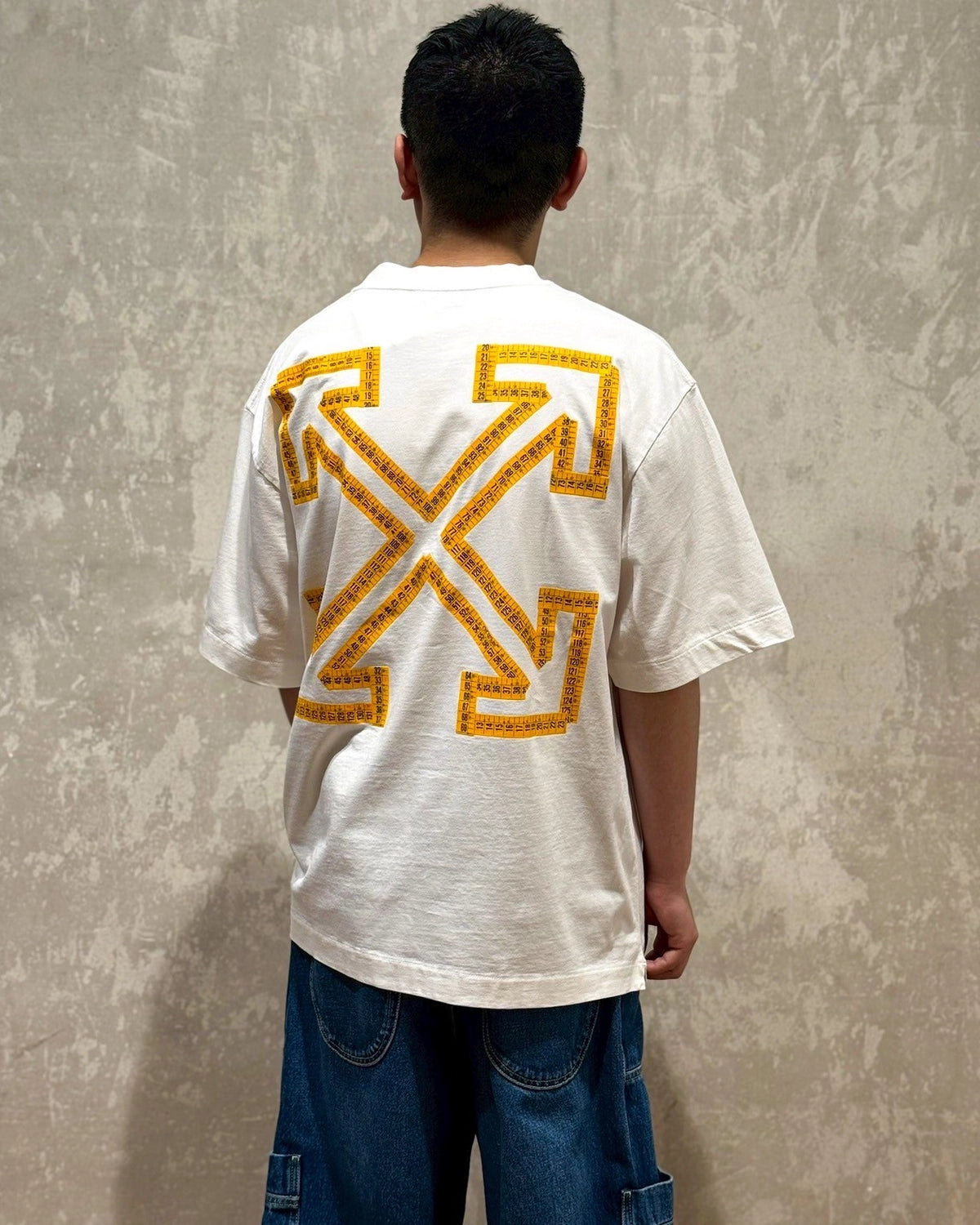 Off-White™ / TAPE ARROW SKATE S/S TEE (OMAS25-RTW0058)