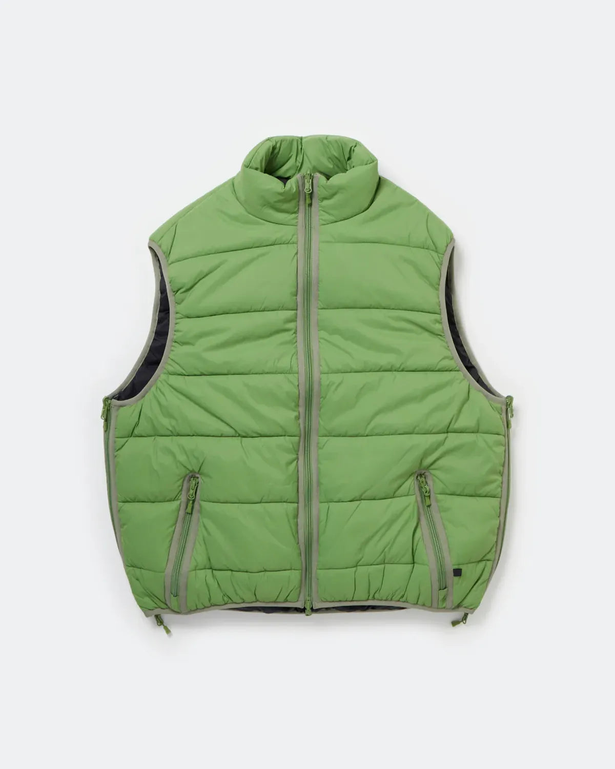 DAIWA PIER39 の TECH REVERSIBLE CLIMBERS PUFF VEST (BW-23025W)