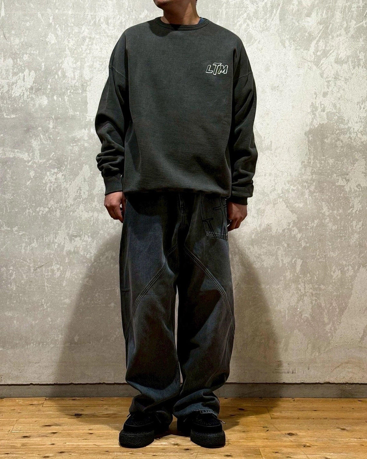 LASTMAN / EMBROIDERED CREW NECK "LTM" (252LM-CT13)