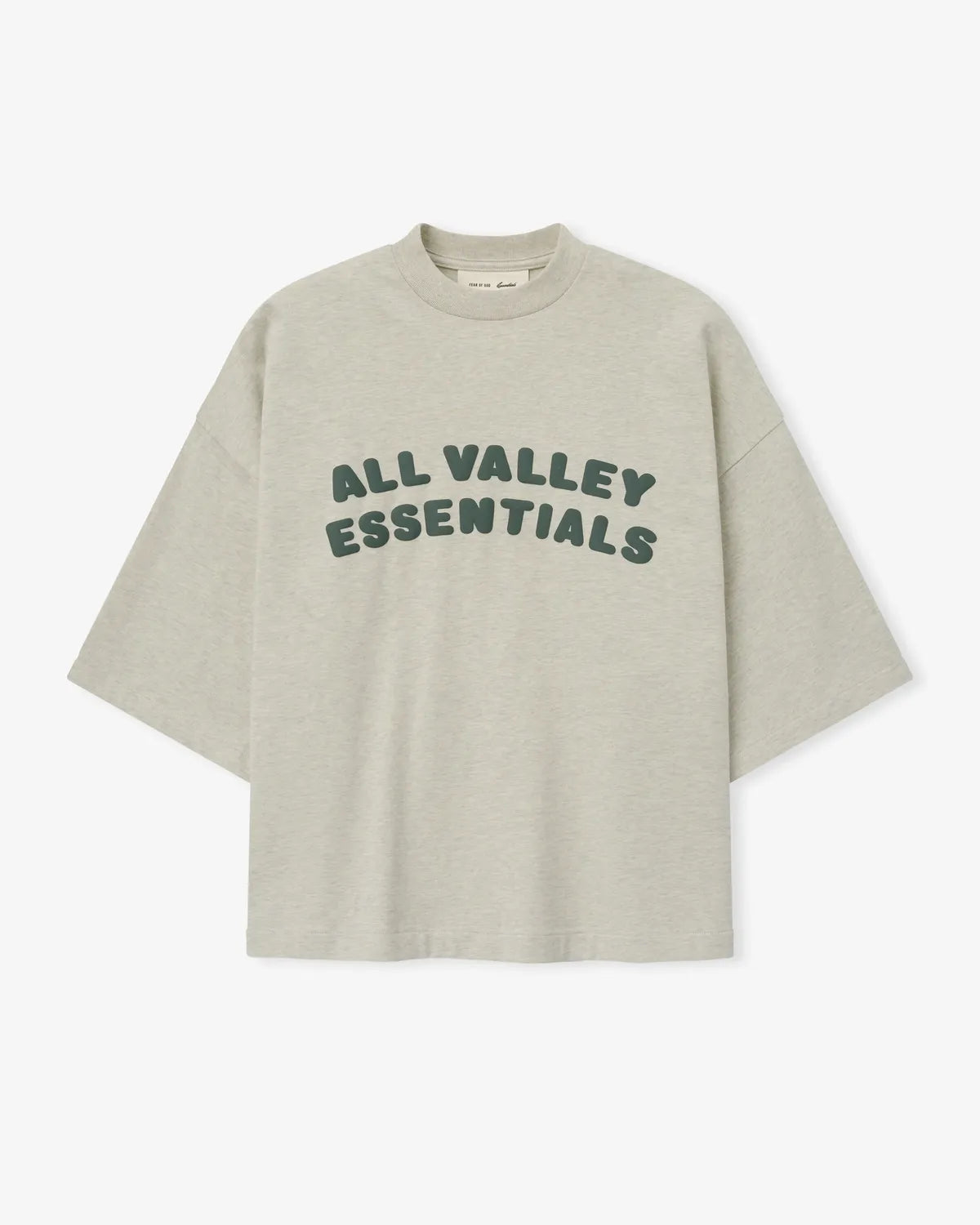 ESSENTIALS の Merch Tee Boxy Fit (RW00382-0134)