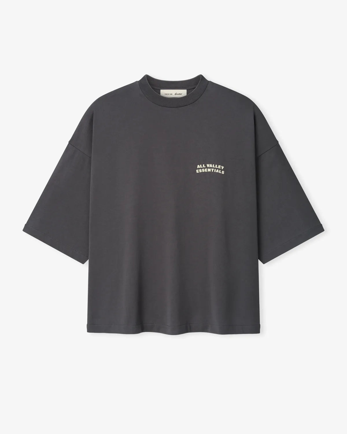 ESSENTIALS の Merch Tee Boxy Fit (RW00384-0032)