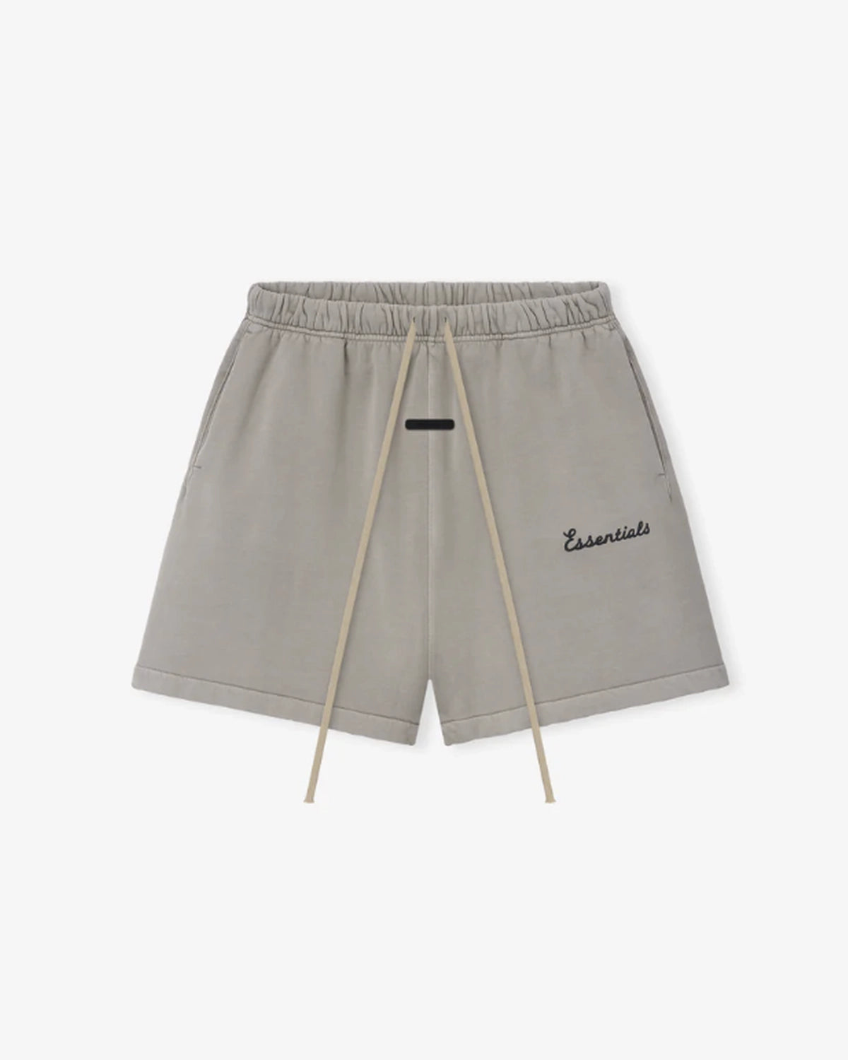 ESSENTIALS（エッセンシャルズ）/ TRAINING CLASSIC FIT SHORT | 公式