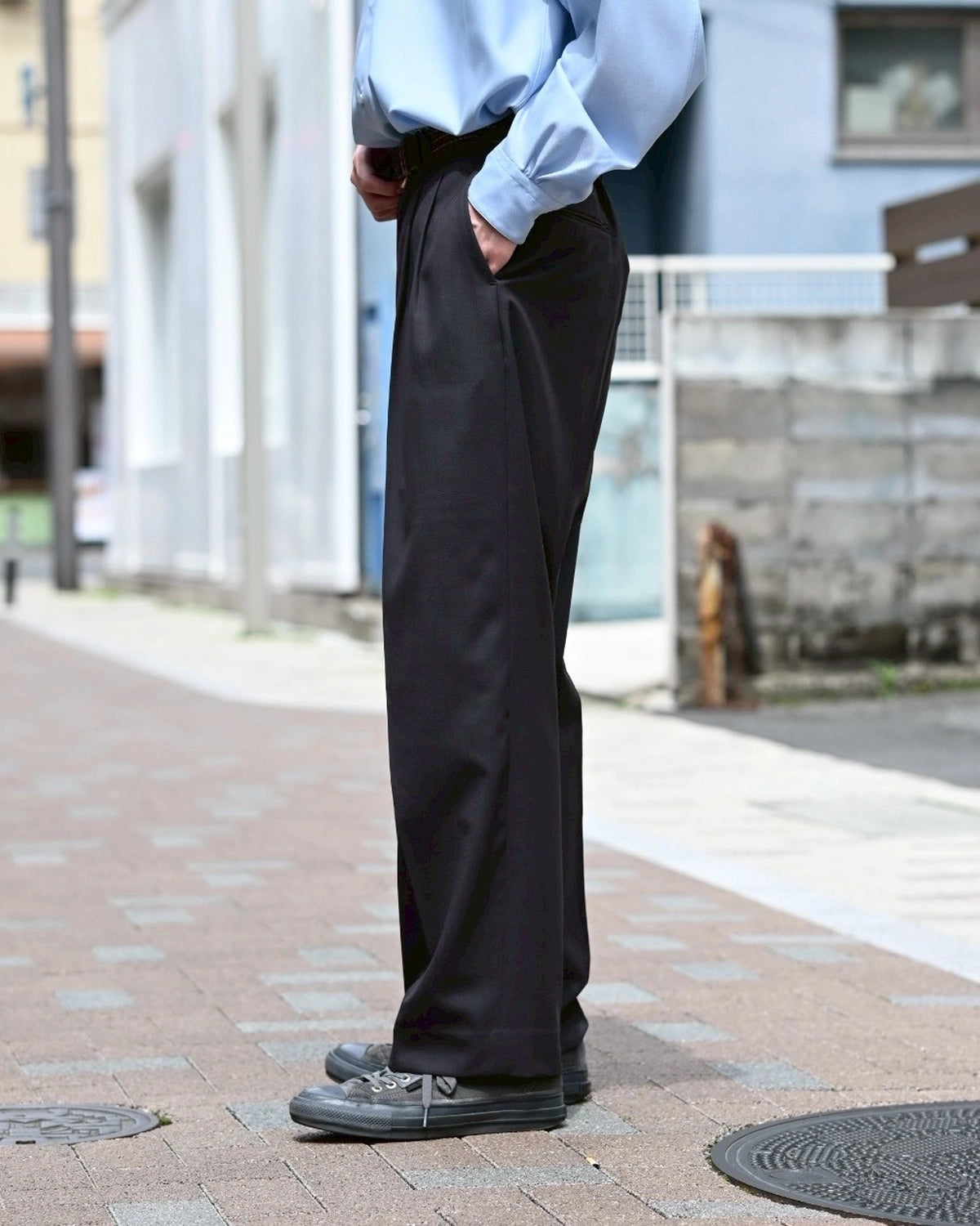 MARKAWARE / CLASSIC FIT DOUBLE PLEATED TROUSERS (A25A11PT01C)