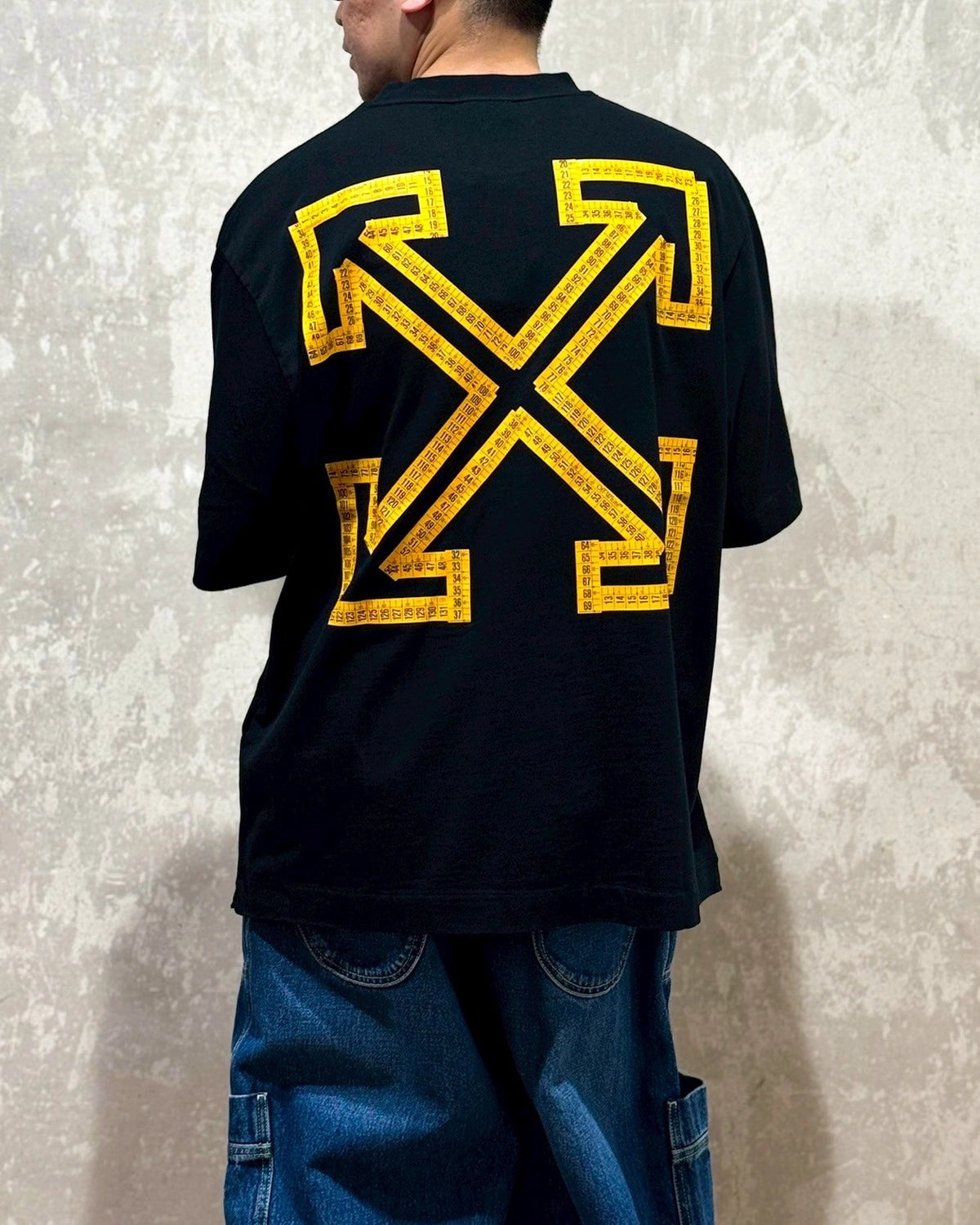 Off-White™ / TAPE ARROW SKATE S/S TEE (OMAS25-RTW0058)
