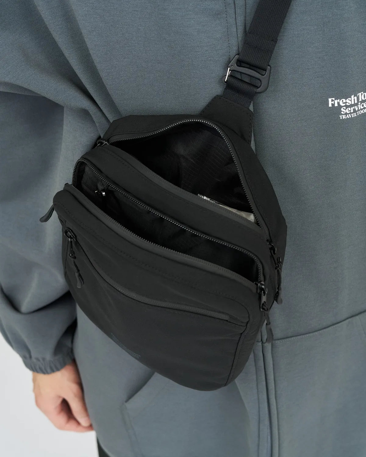 FreshService / UTILITY SLING BAG (FSP253-90069)