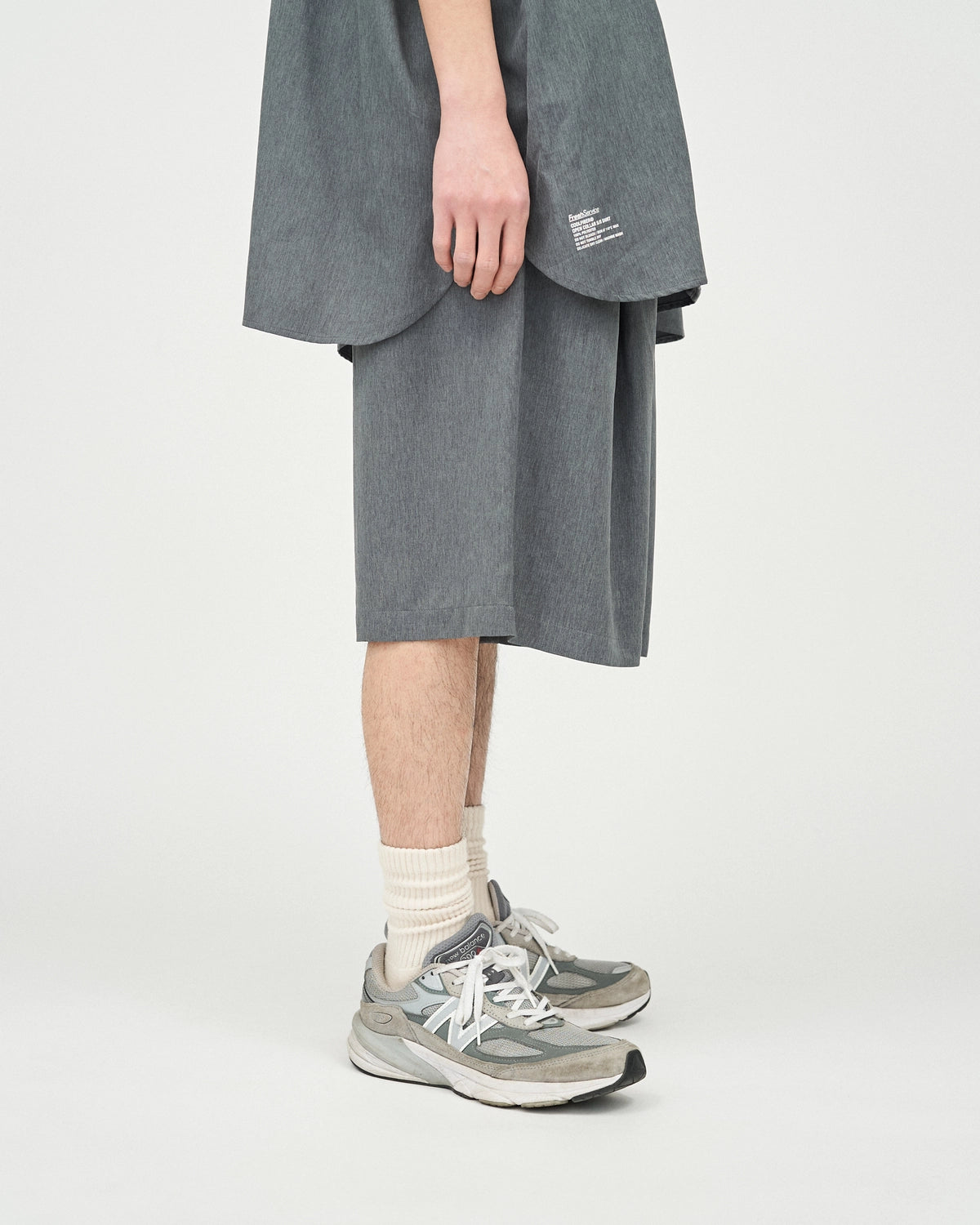 FreshService / COOLFIBER TWO TUCK EASY SHORTS (FSC252-40027)