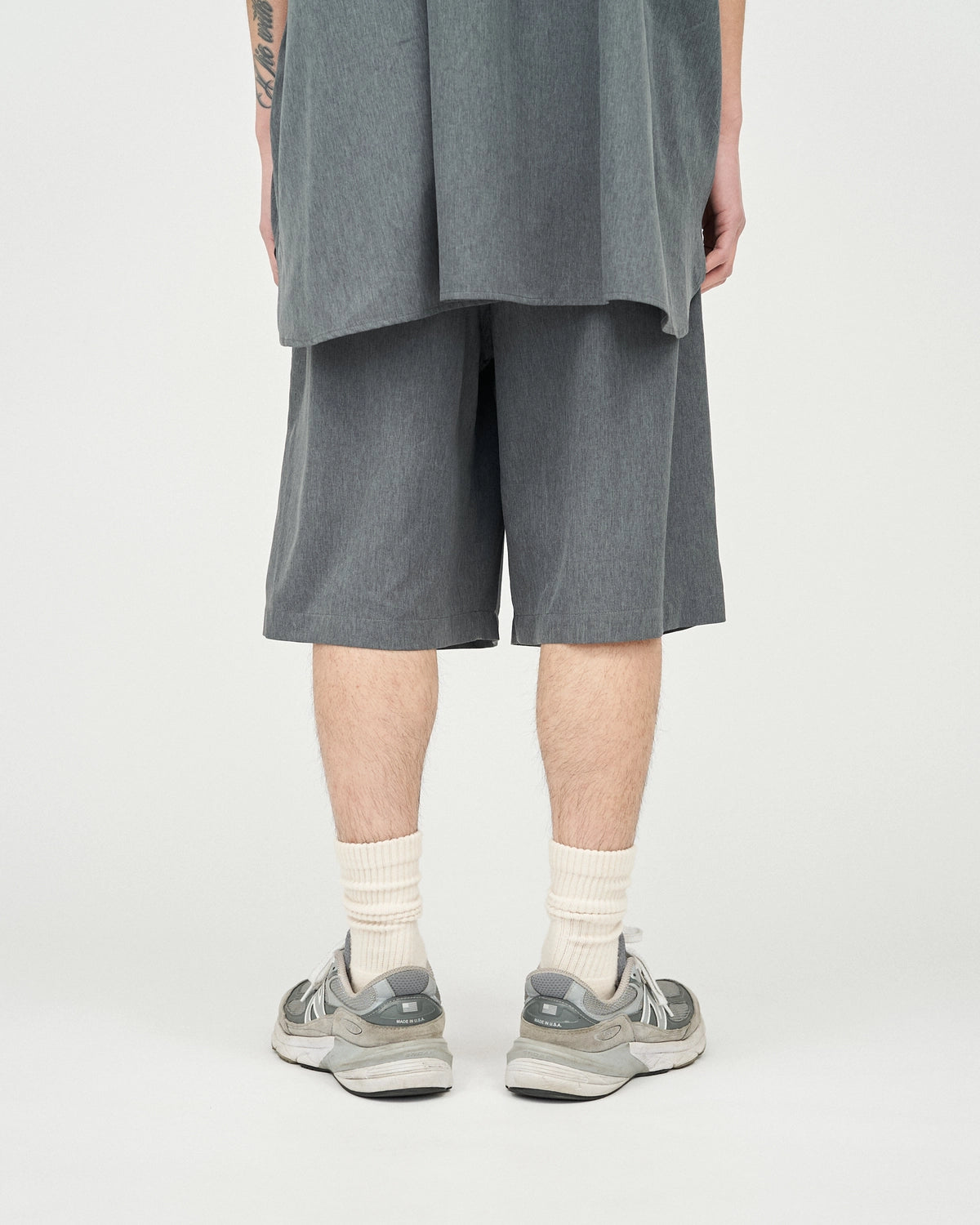 FreshService / COOLFIBER TWO TUCK EASY SHORTS (FSC252-40027)