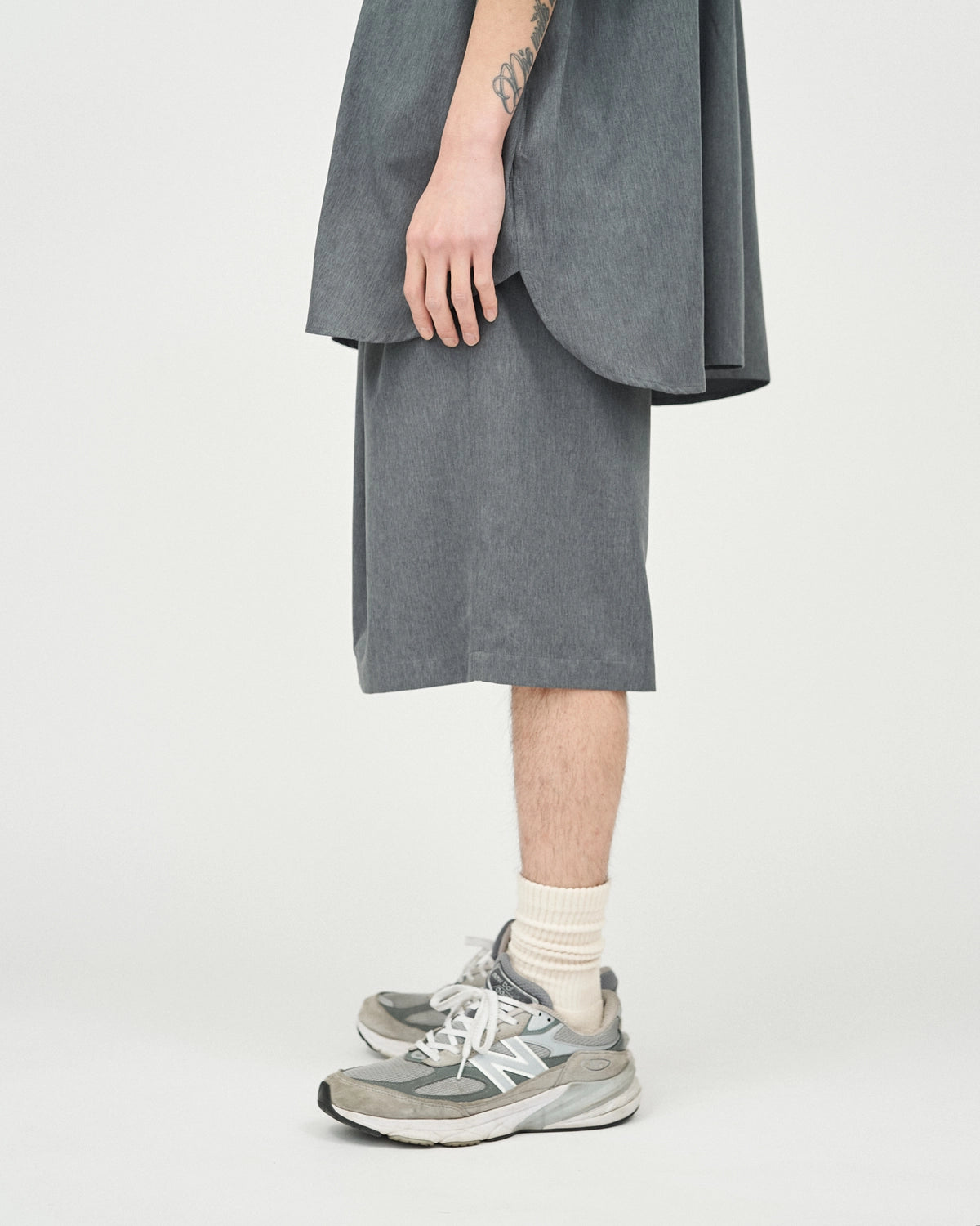 FreshService / COOLFIBER TWO TUCK EASY SHORTS (FSC252-40027)