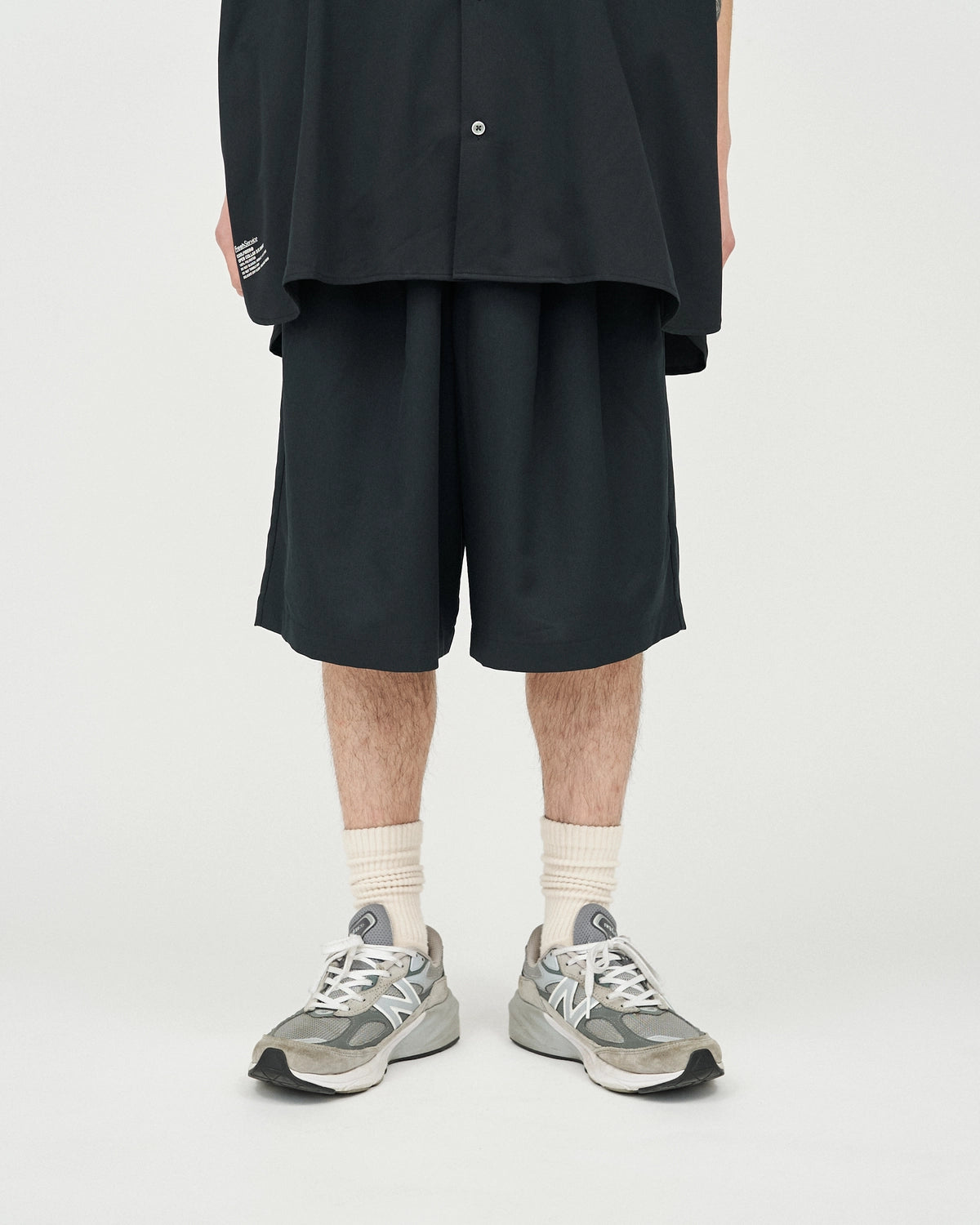 FreshService / COOLFIBER TWO TUCK EASY SHORTS (FSC252-40027)